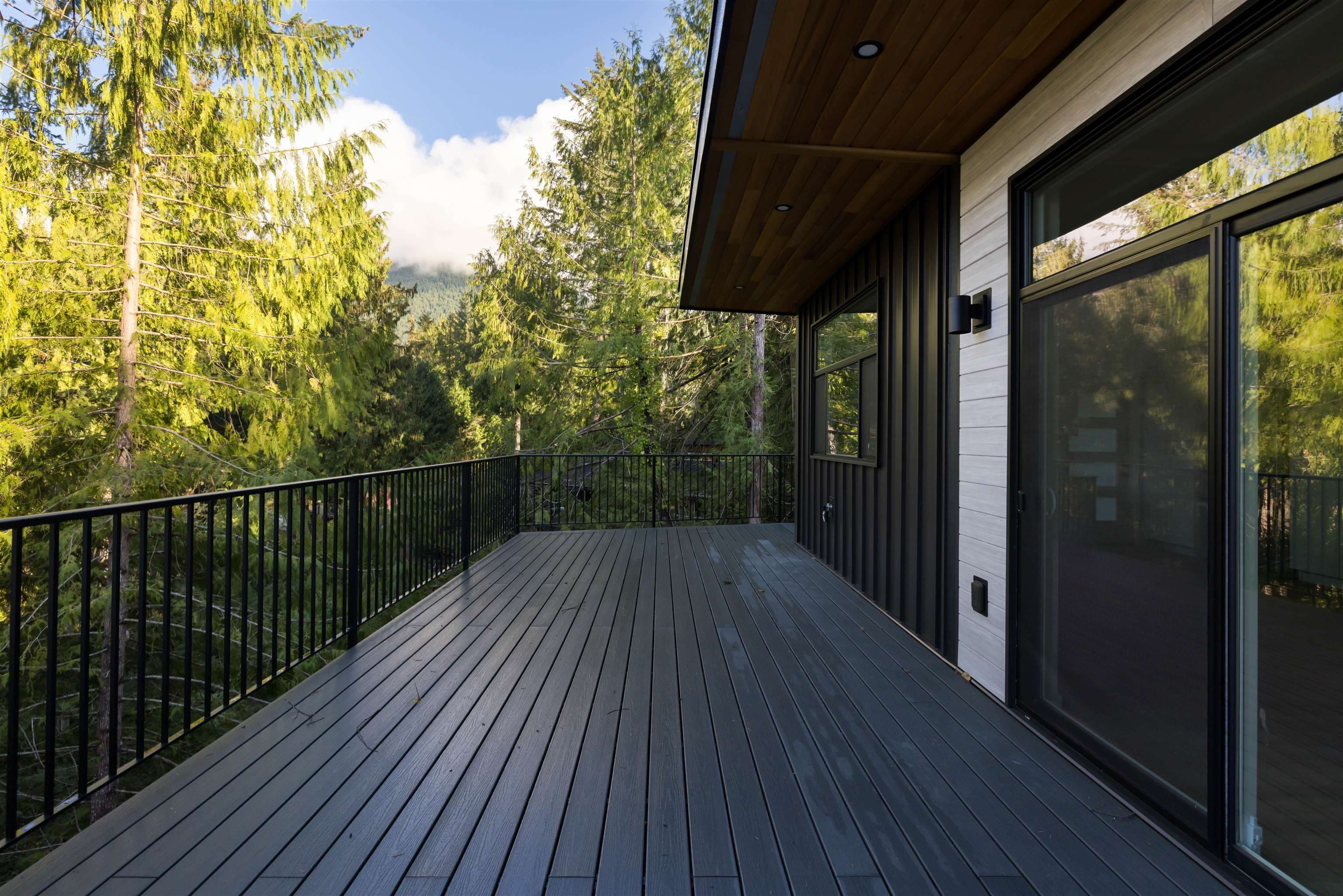 5790 Tillicum Bay Road, Sechelt, V7Z 0C7 — photo 5