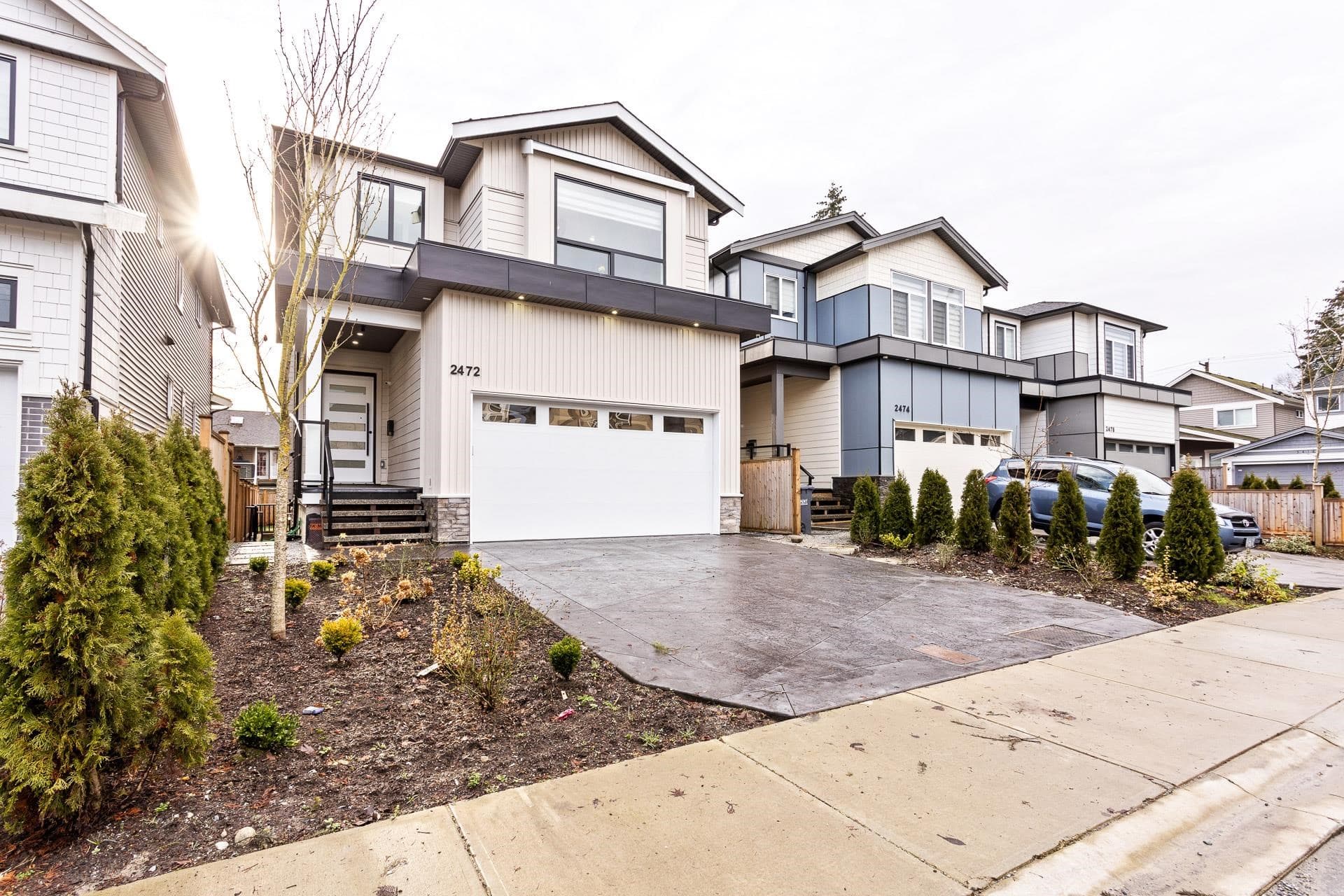 2472 Glenwood Avenue, Port Coquitlam, V3B 1Y8 — photo 3