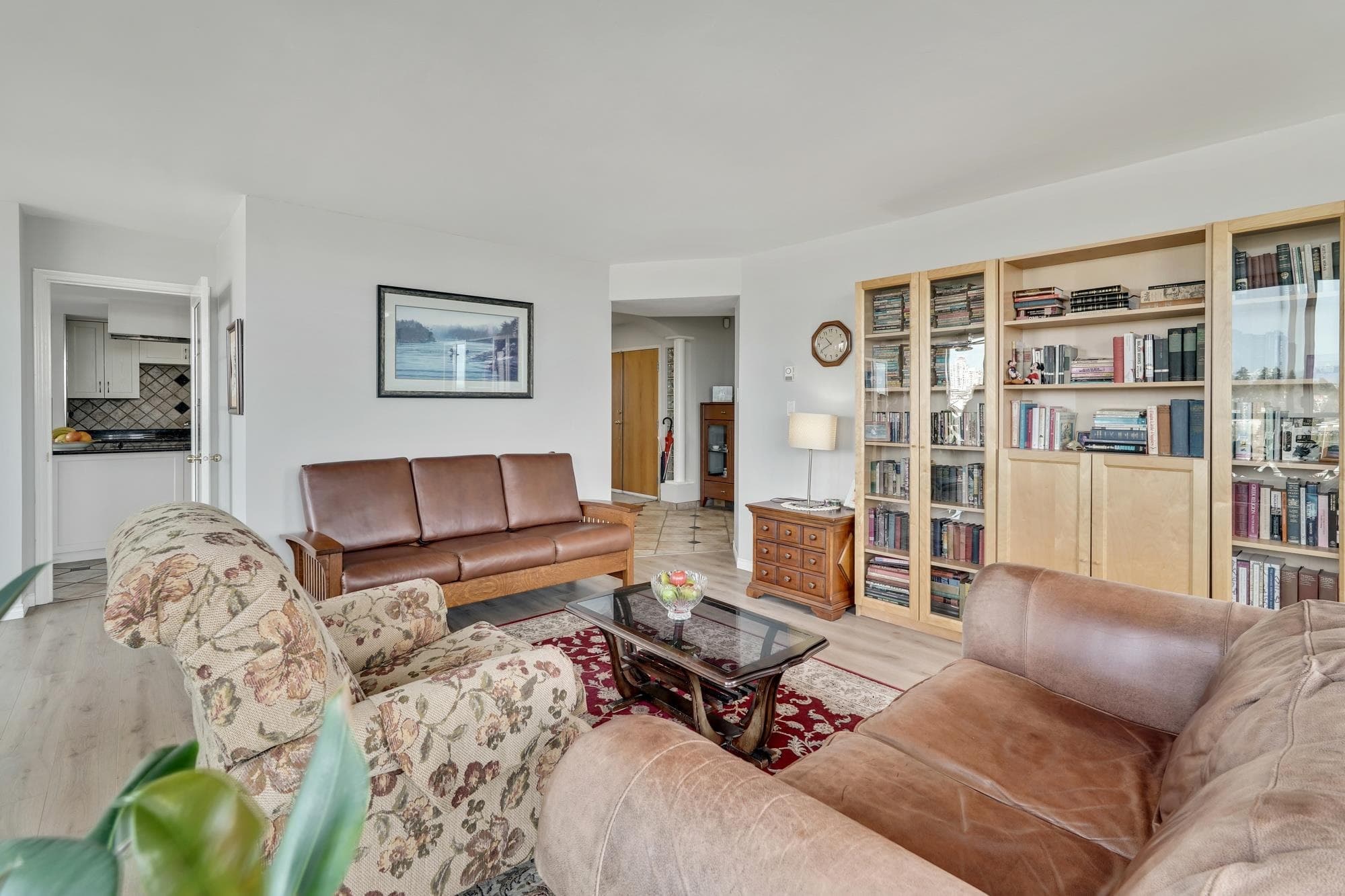 2003 - 121 Tenth Street, New Westminster, V3M 3X7 — photo 4