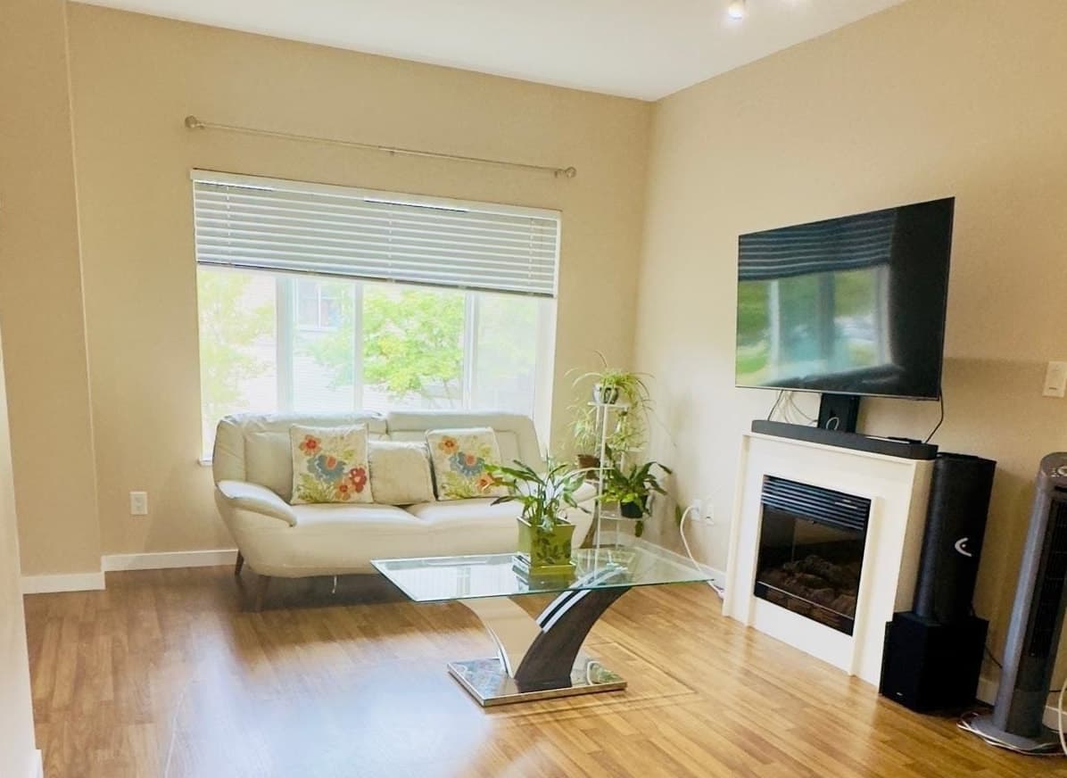 191 - 18701 66 Avenue, Surrey, V3S 4P3 — photo 2