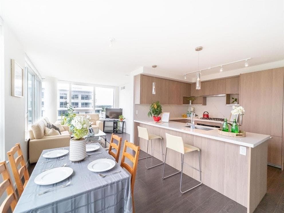 1806 - 8833 Hazelbridge Way, Richmond, V6X 0N3 — photo 1