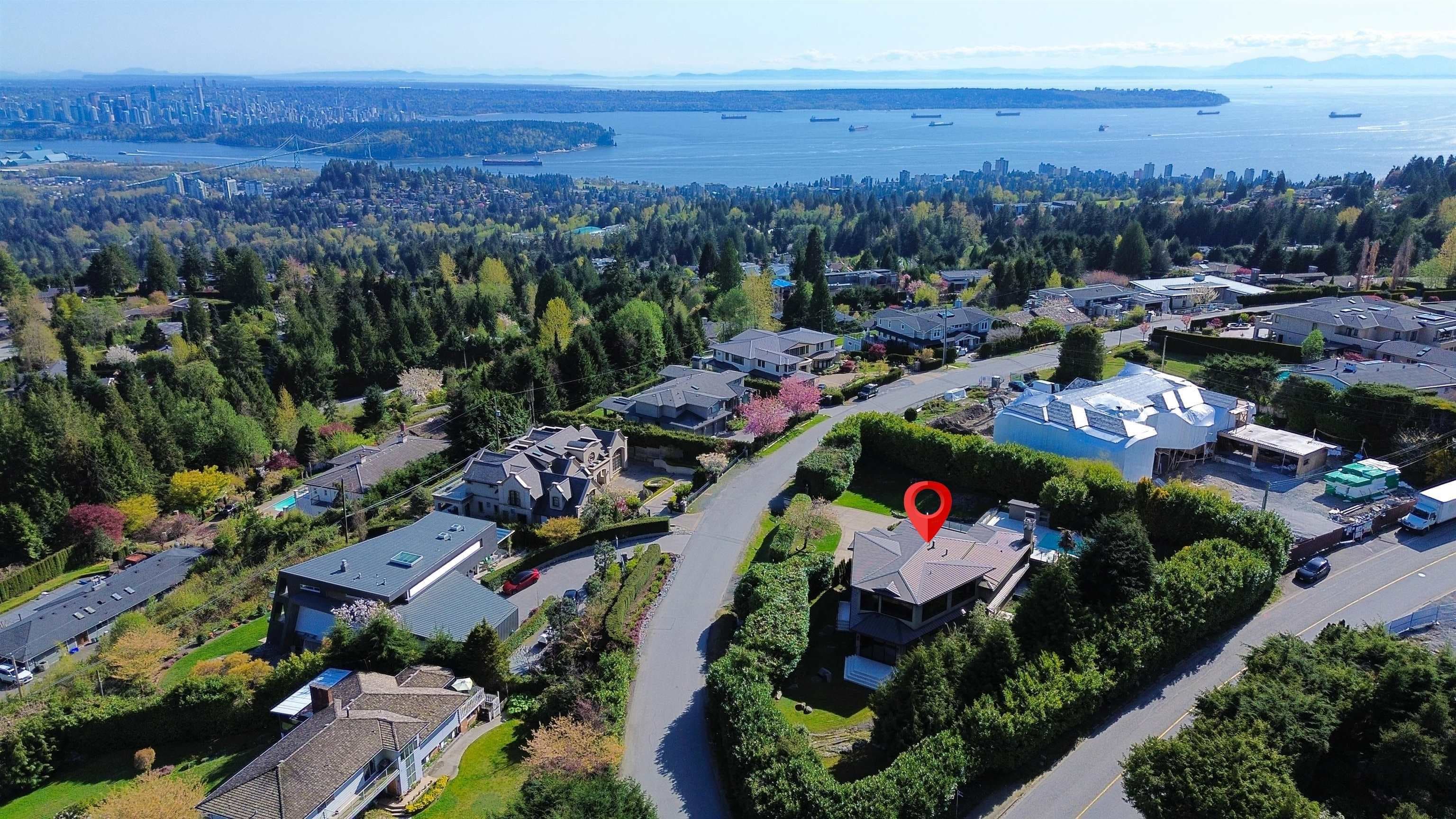 1109 Hillside Road, West Vancouver, V7S 2G3 — photo 2