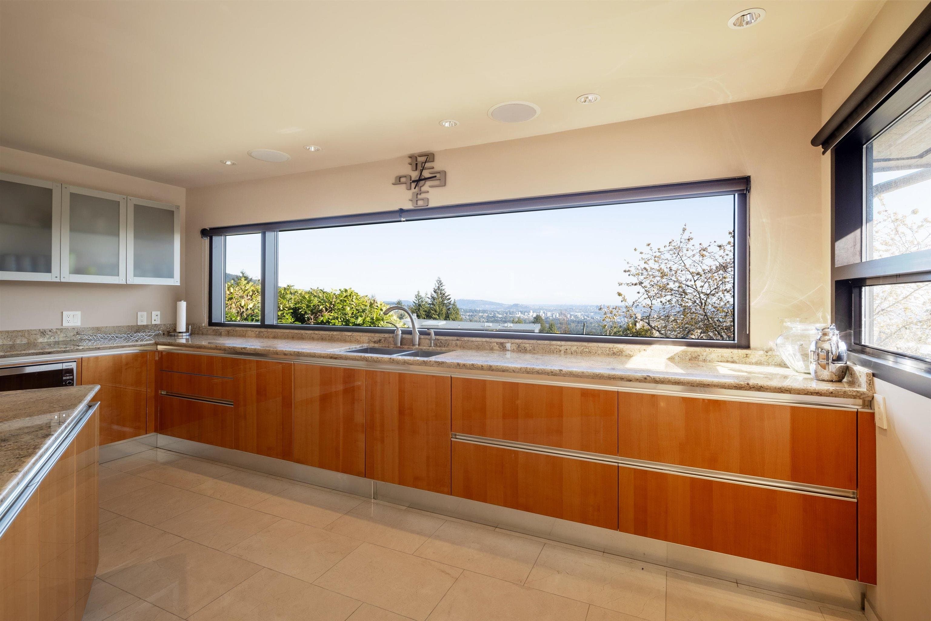 1109 Hillside Road, West Vancouver, V7S 2G3 — photo 5