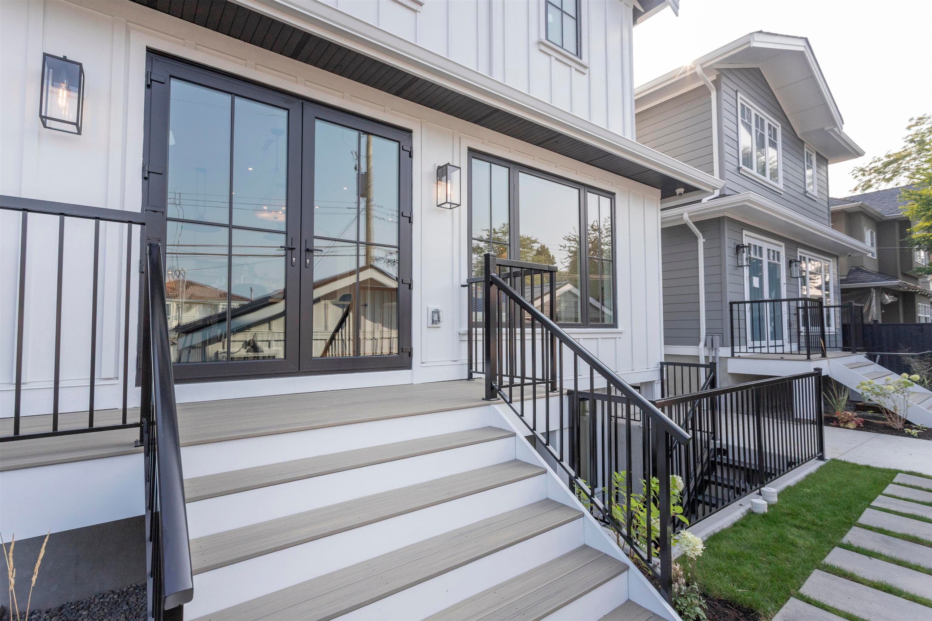 2 - 4315 Albert Street, Burnaby, V5C 2E9 — photo 2