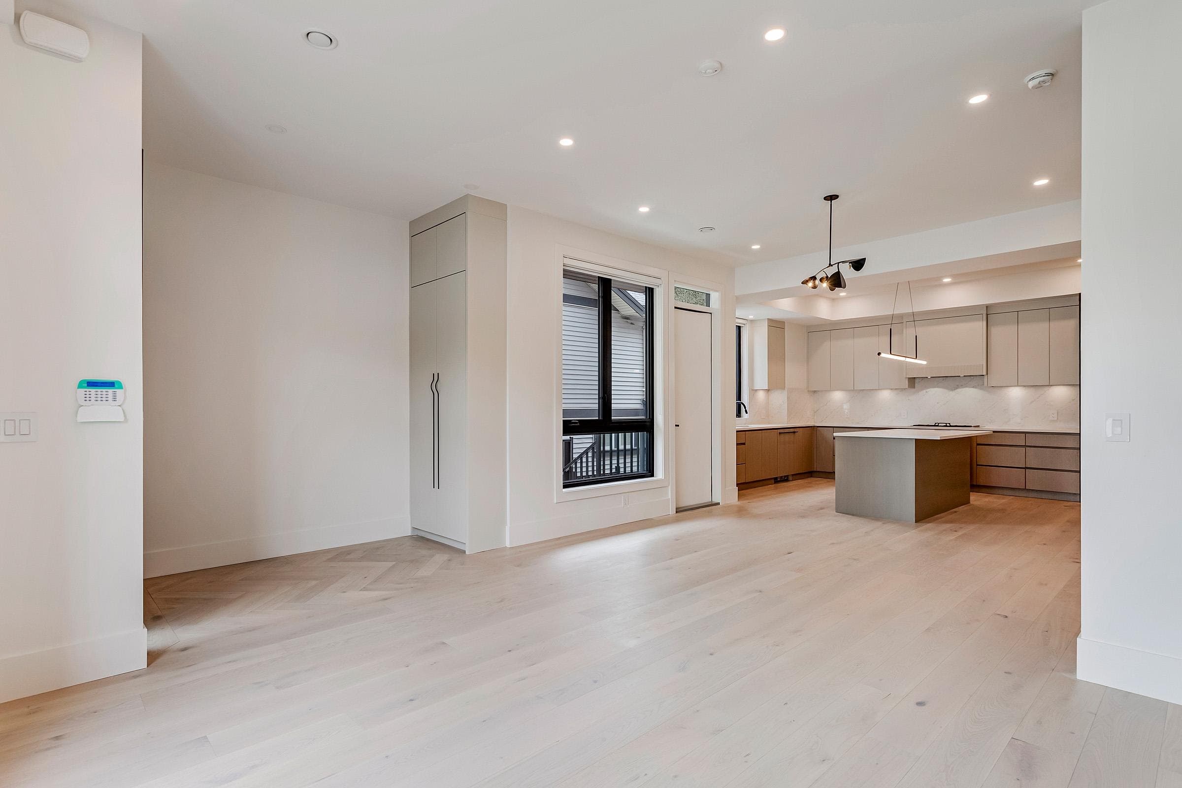 102 - 1038 Delestre Avenue, Coquitlam, V3K 2H2 — photo 3