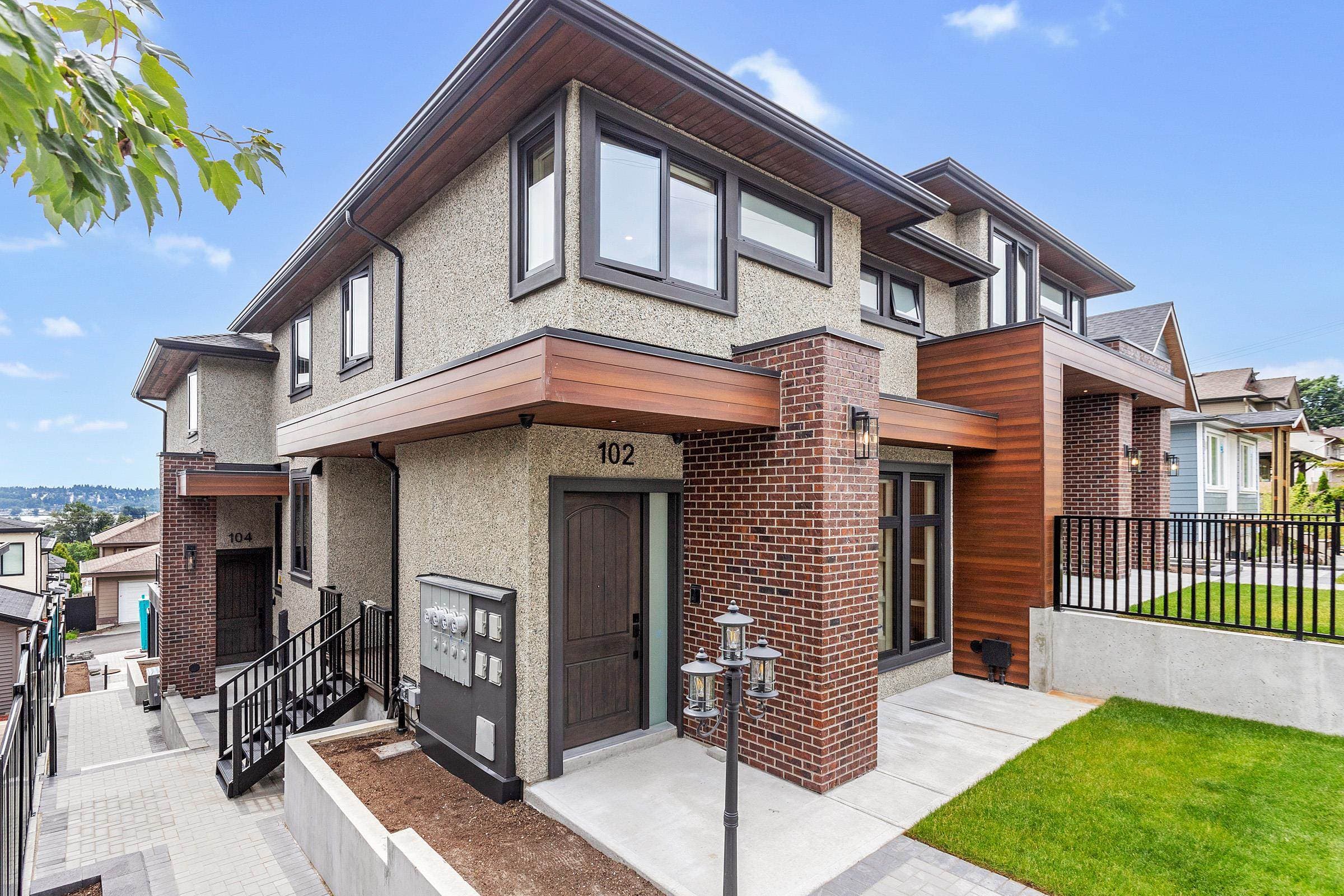 102 - 1038 Delestre Avenue, Coquitlam