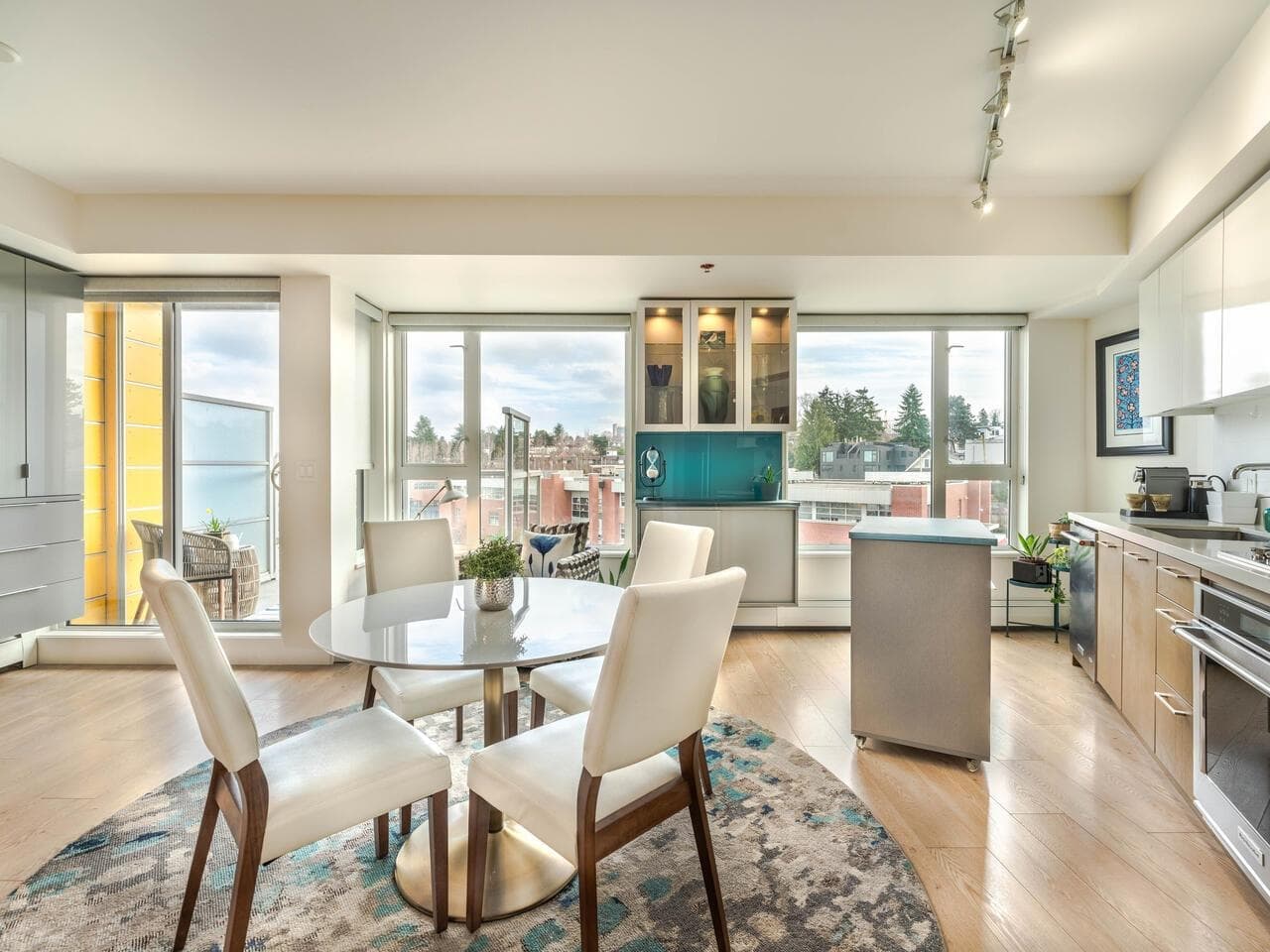 609 - 417 Great Northern Way, Vancouver
