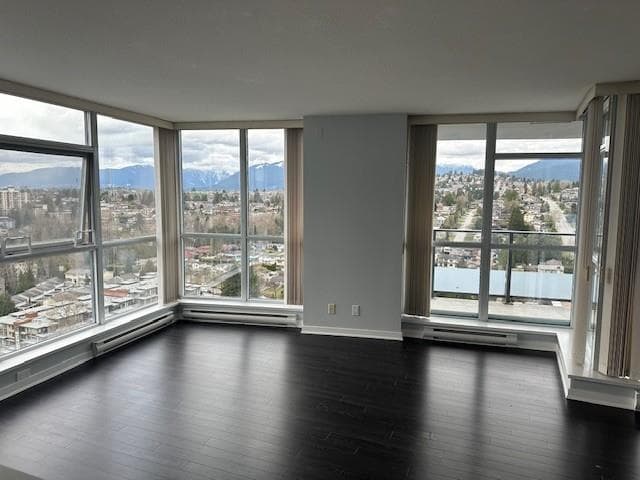 2704 - 2225 Holdom Avenue, Burnaby, V5B 0A1 — photo 2