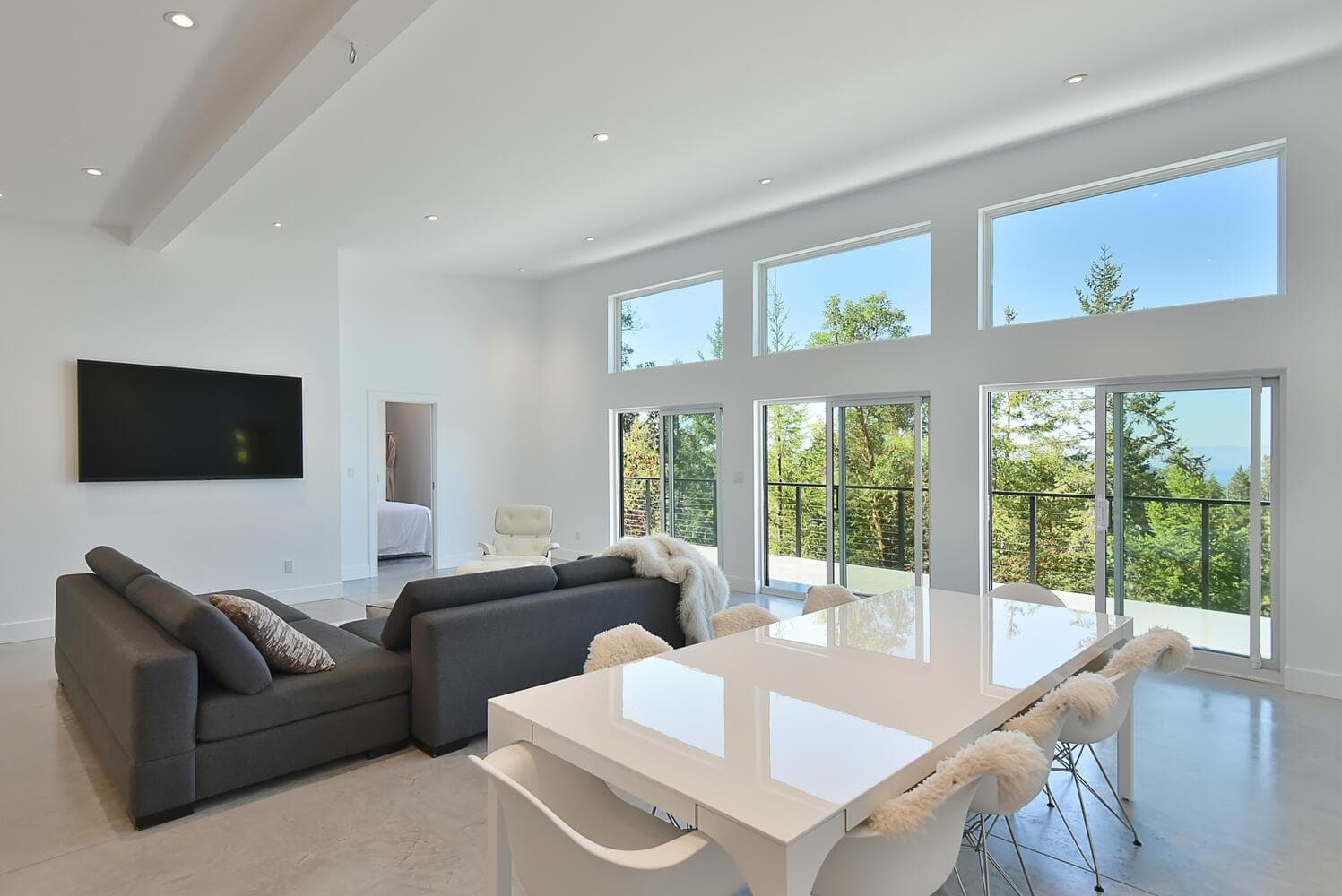 10632 Wood Bay Ridge Road, Halfmoon Bay, V7Z 1B8 — photo 2
