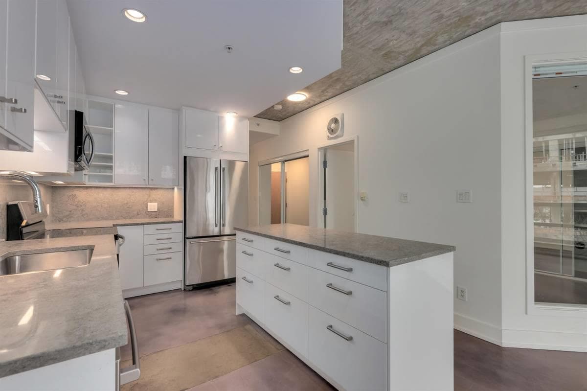 60X - 919 Station Street, Vancouver, V6A 4L9 — photo 2