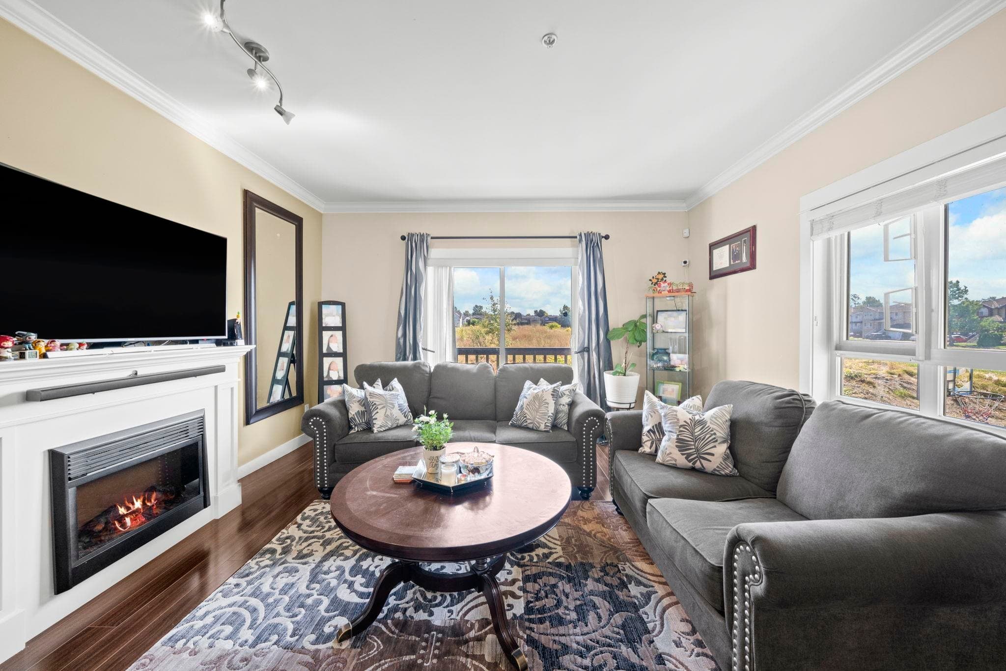 30 - 1130 Ewen Avenue, New Westminster, V3M 5E4 — photo 2