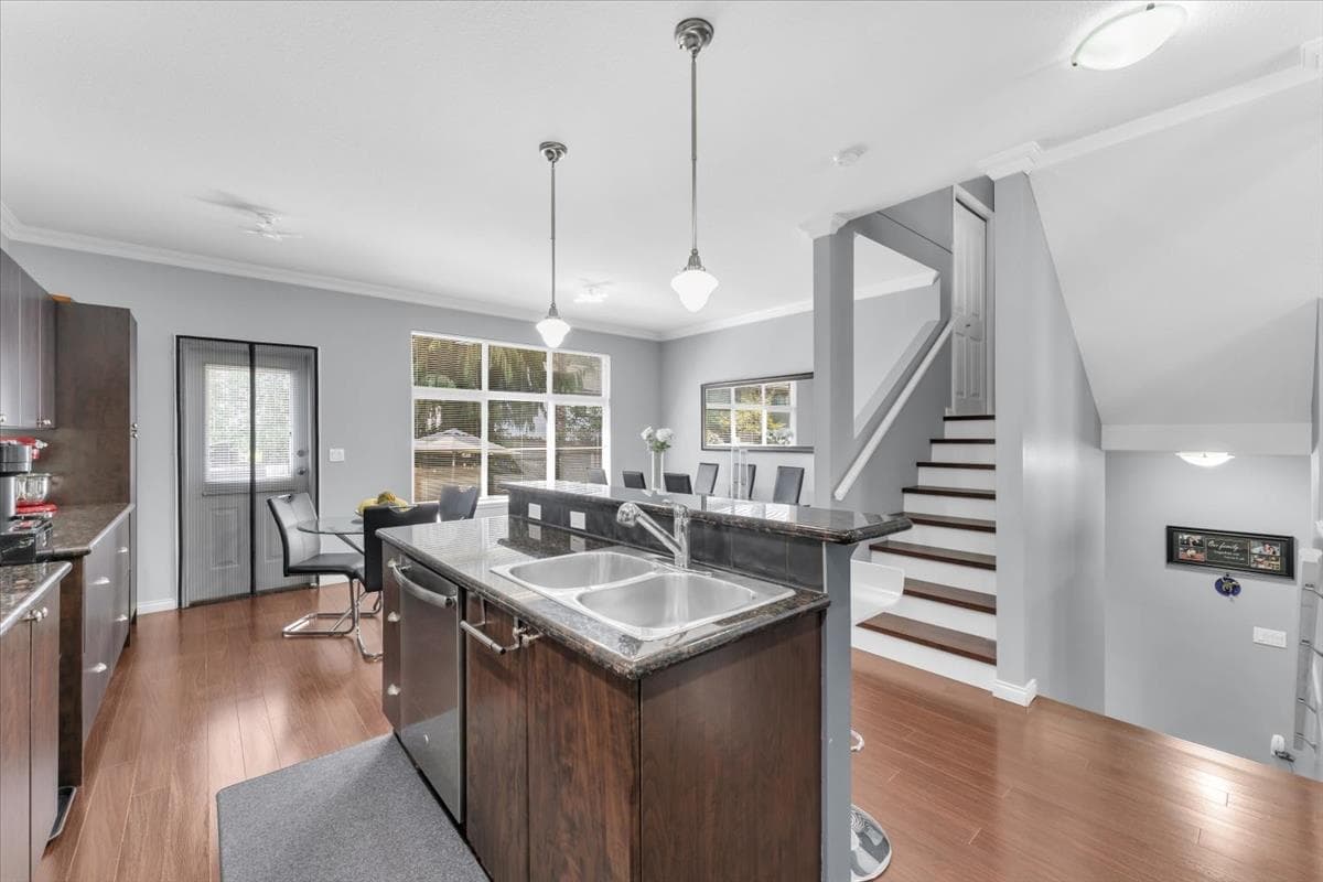 7 - 7518 138 Street, Surrey, V3W 1S1 — photo 5