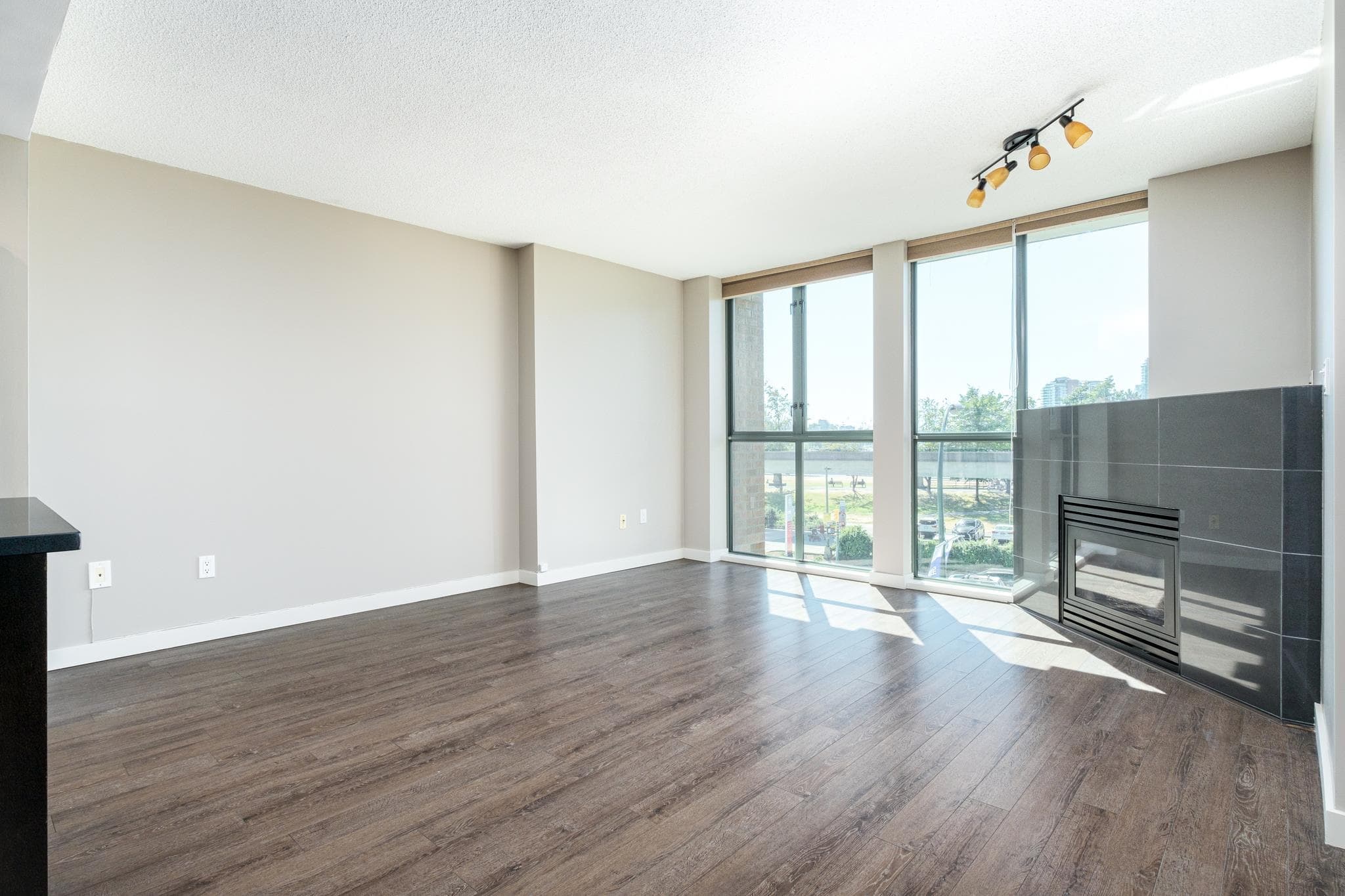 206 - 1088 Quebec Street, Vancouver, V6A 4H2 — photo 5