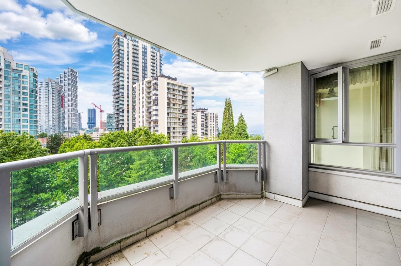 840 - 4825 Hazel Street, Burnaby, V5H 4N4 — photo 3