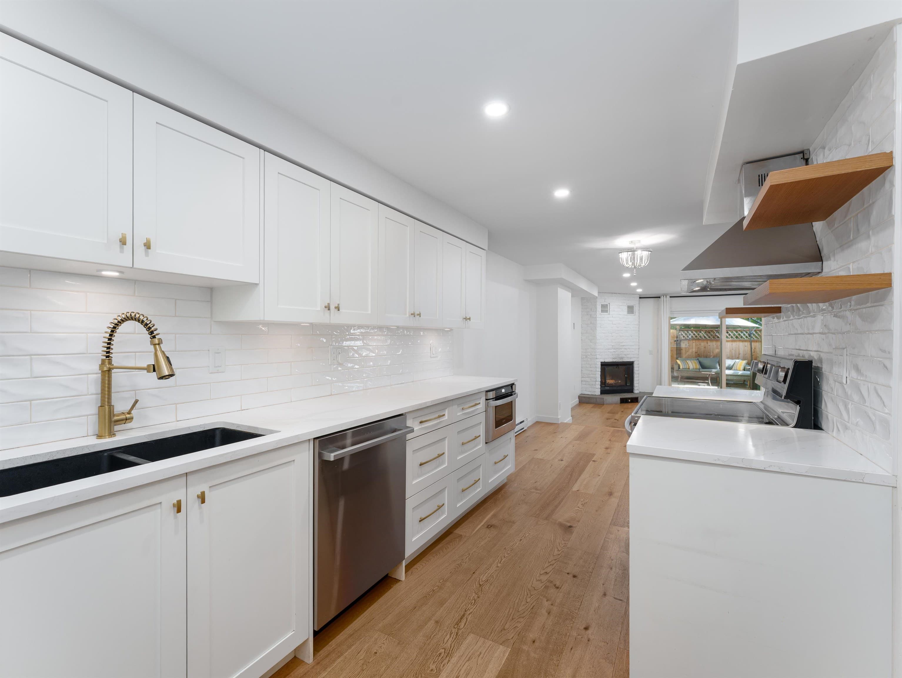 8144 Riel Place, Vancouver, V5S 4B3 — photo 5