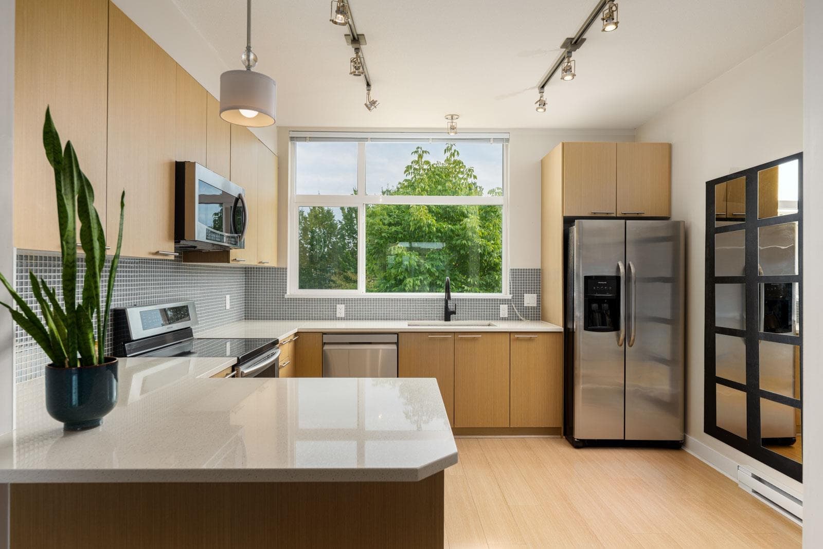 76 - 16222 23a Avenue, Surrey, V3Z 6P4 — photo 3
