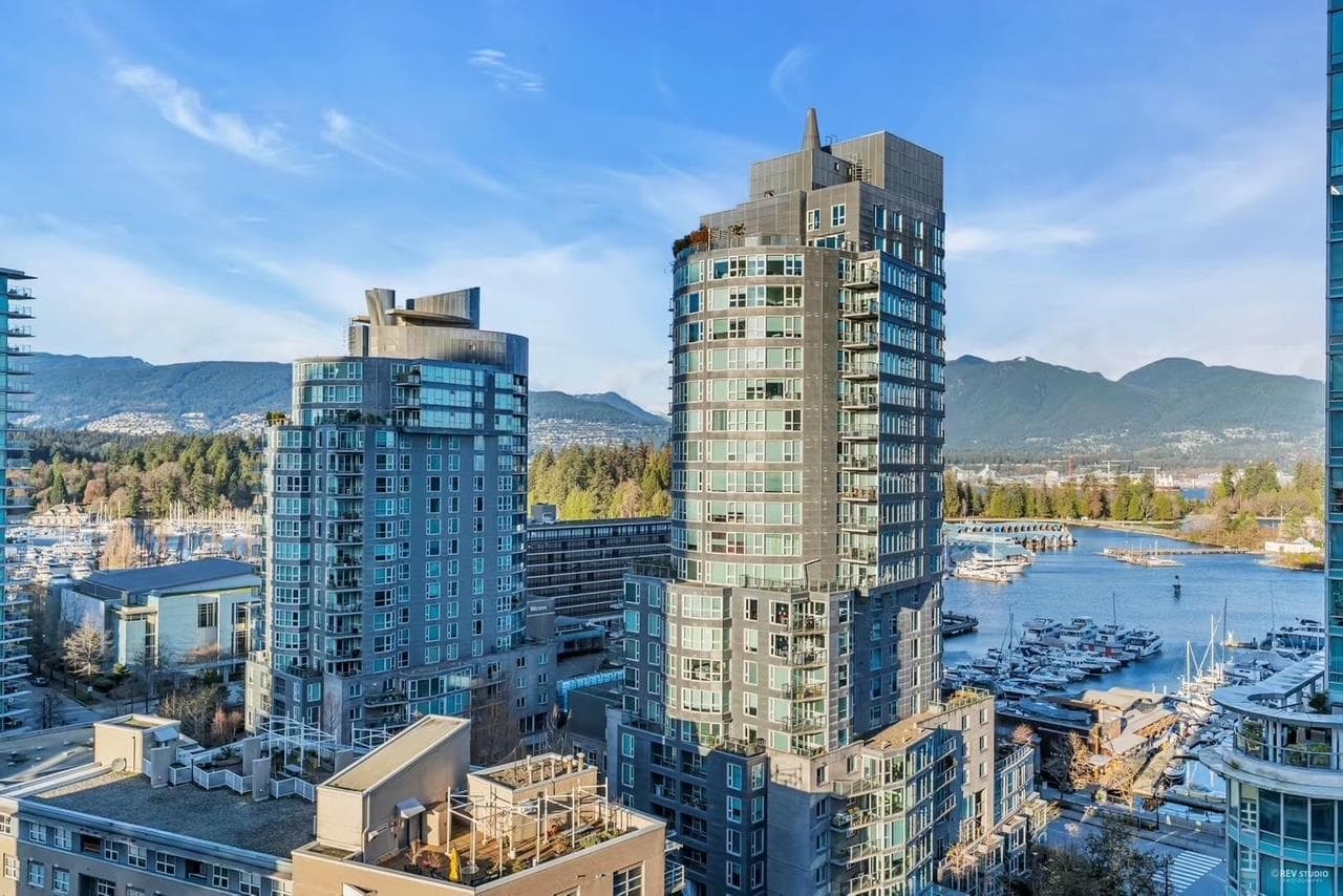 1302 - 1499 W Pender Street, Vancouver, V6G 0A7 — photo 1