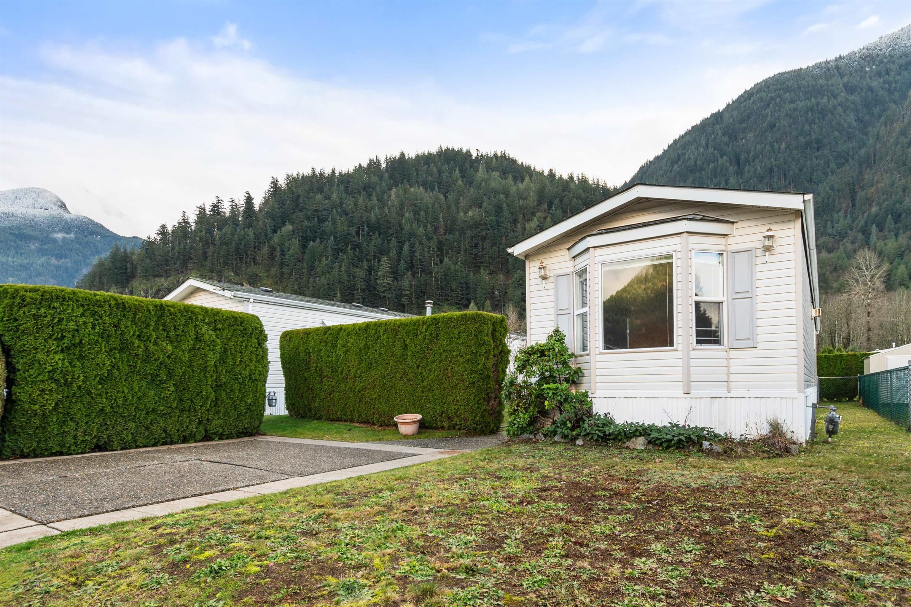 21 - 62790 Flood Hope Road, Hope