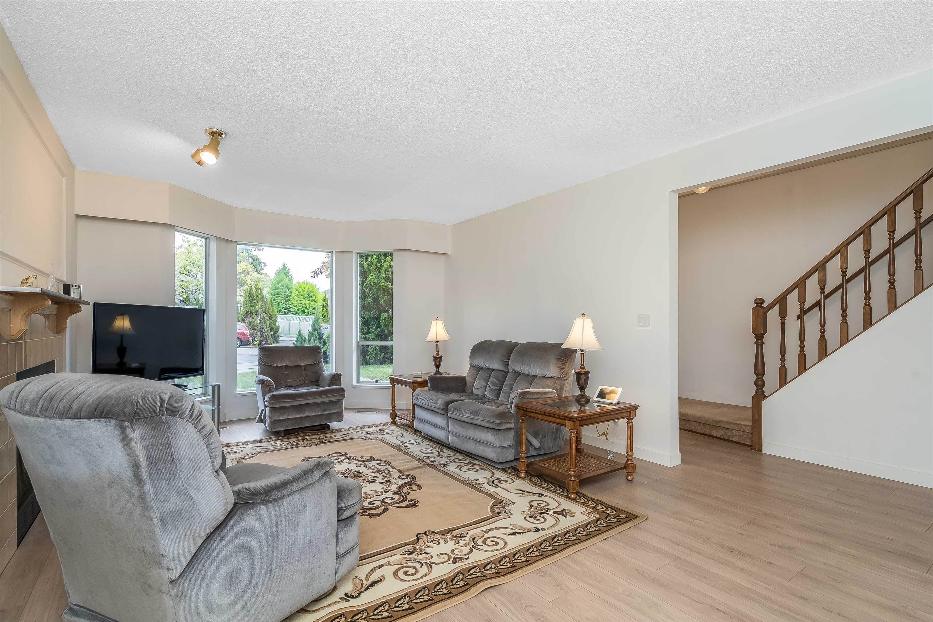 12842 72b Avenue, Surrey, V3W 9B9 — photo 4