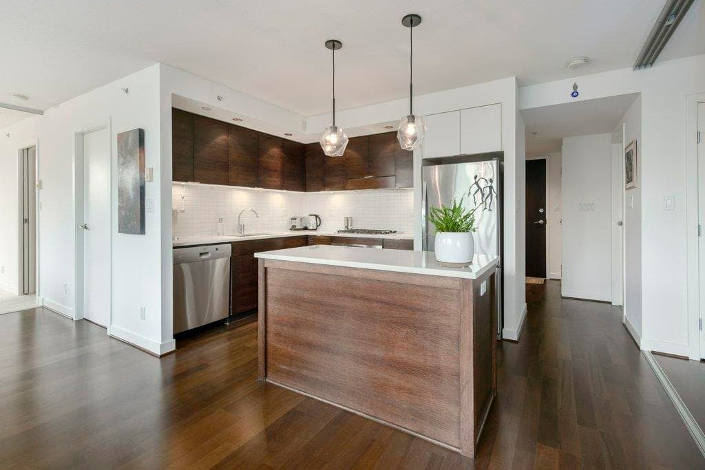503 - 1055 Homer Street, Vancouver, V6B 1G3 — photo 2