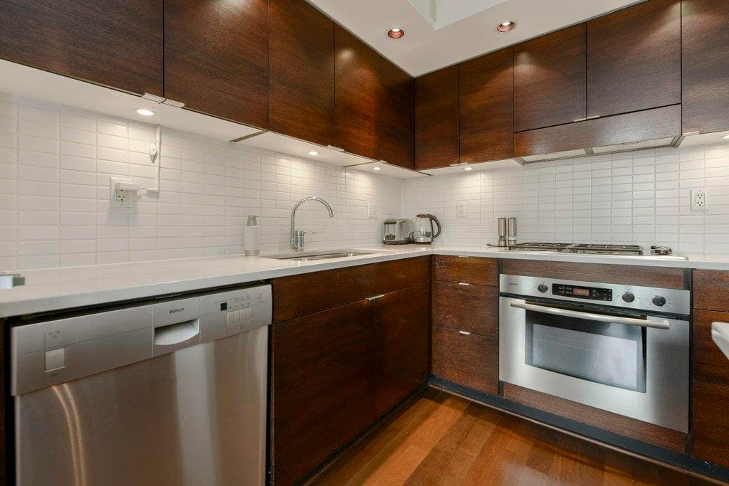 503 - 1055 Homer Street, Vancouver, V6B 1G3 — photo 4