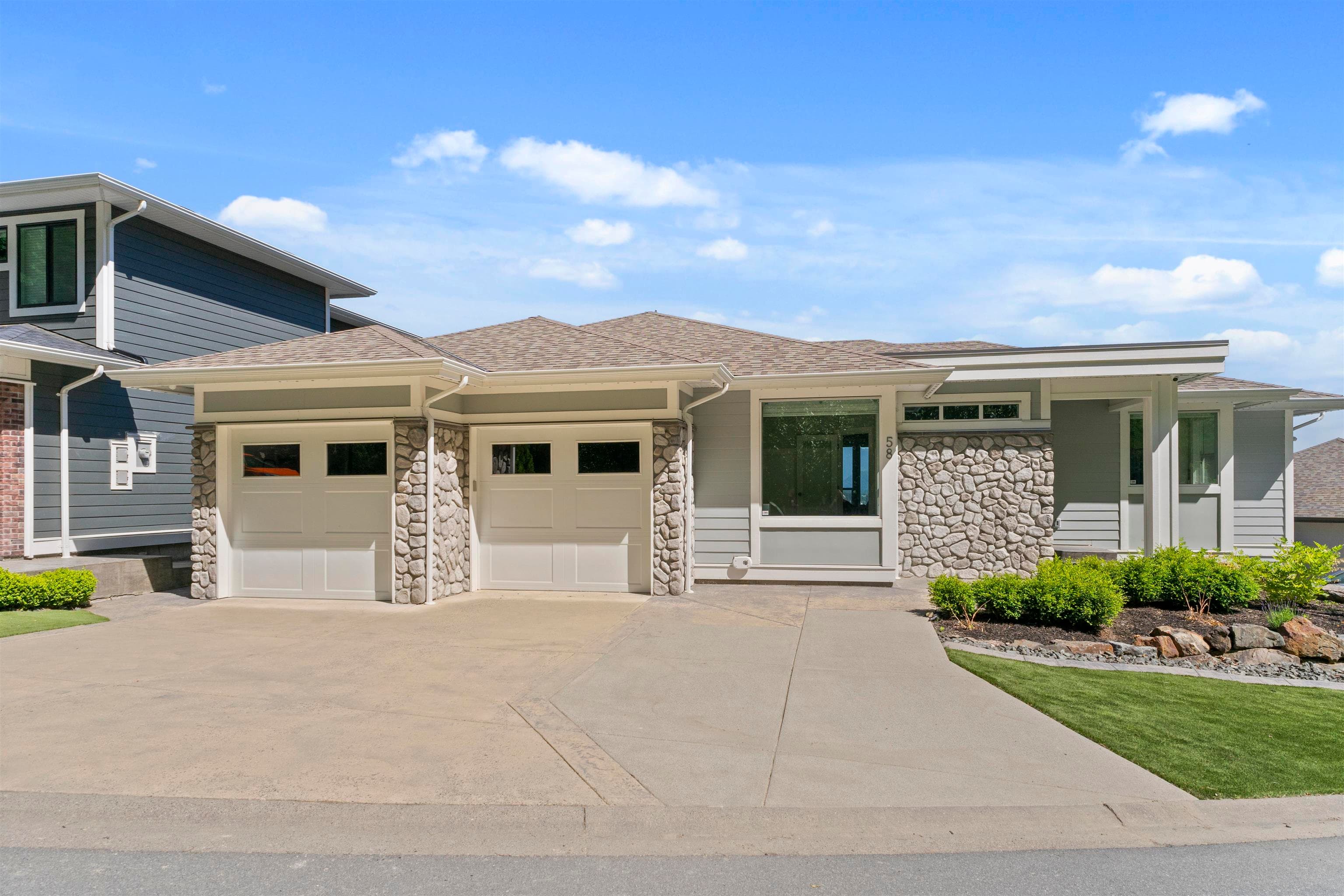 58 - 50778 Ledgestone Place, Chilliwack, V2P 0E7 — photo 1