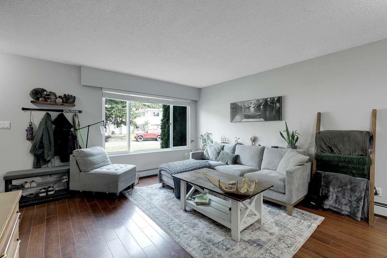 21536 Mayo Place, Maple Ridge, V2X 2K9 — photo 2