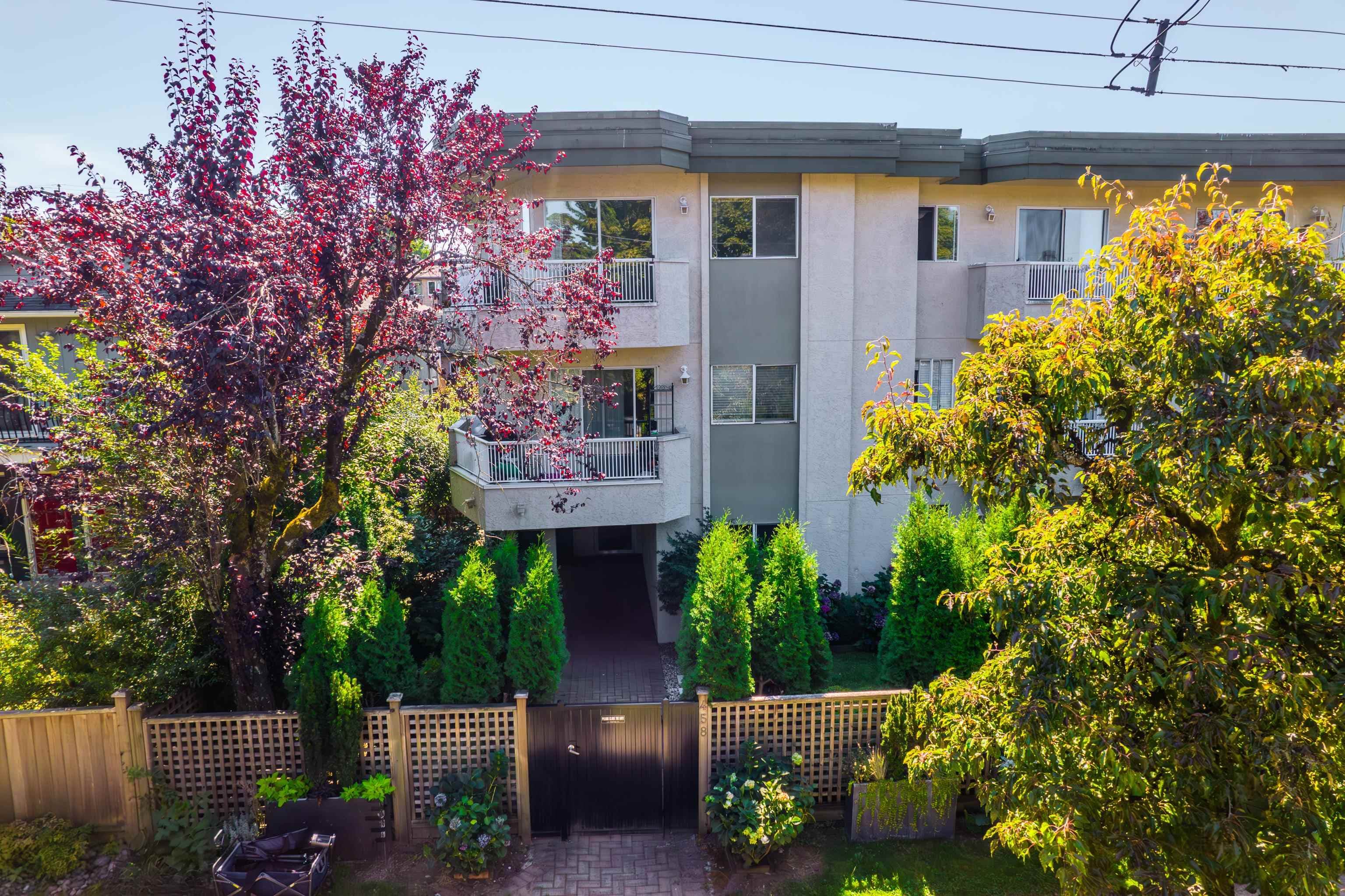 301 - 458 E 43rd Avenue, Vancouver, V5W 1T4 — photo 1