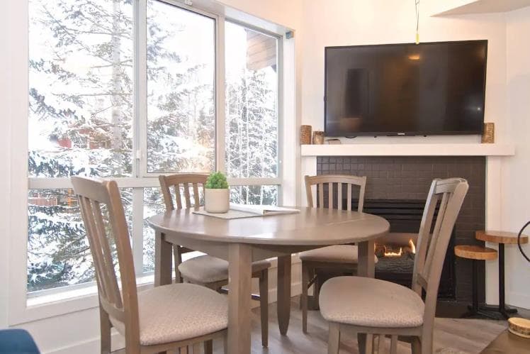 34/34A - 4388 Northlands Boulevard, Whistler, V8E 1C6 — photo 4