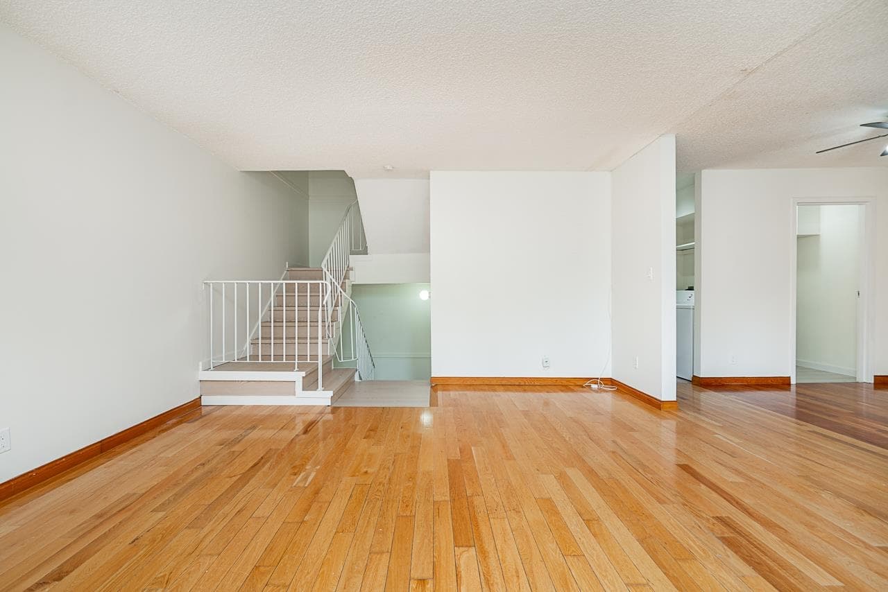10570 Holly Park Lane, Surrey, V3R 6X9 — photo 3