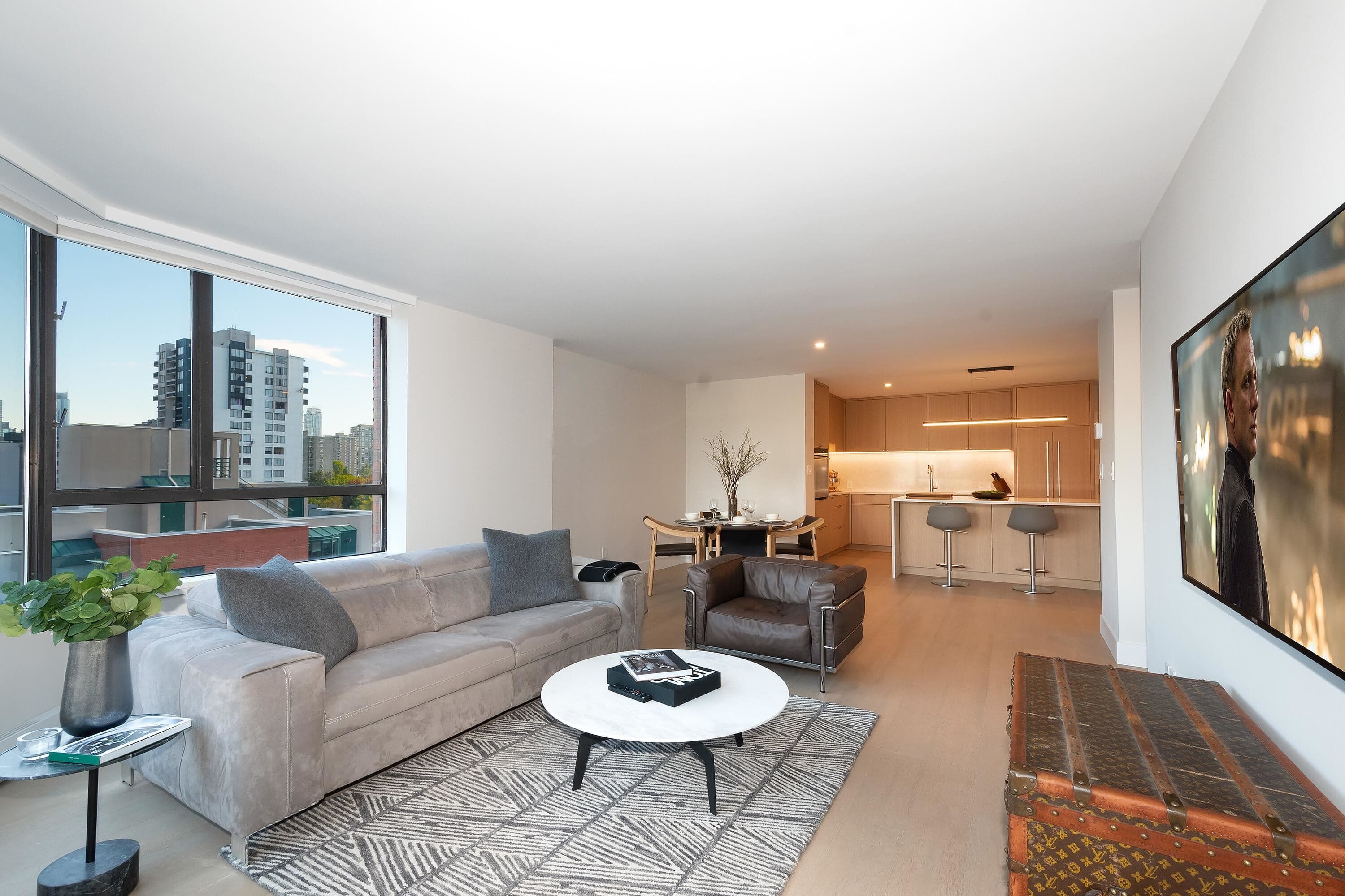 902 - 1860 Robson Street, Vancouver