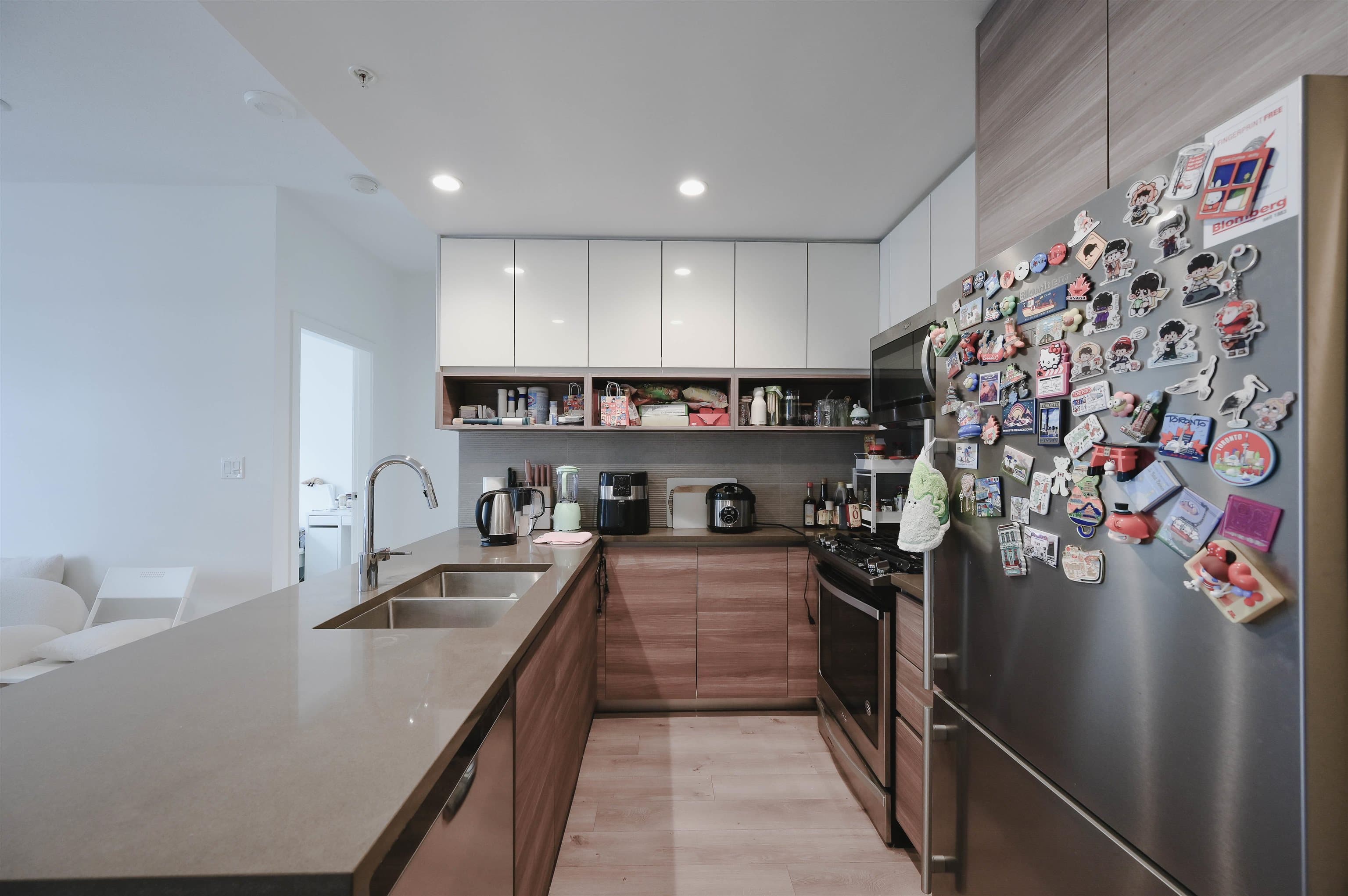 801 - 8850 University Crescent, Burnaby, V5A 4Y8 — photo 5