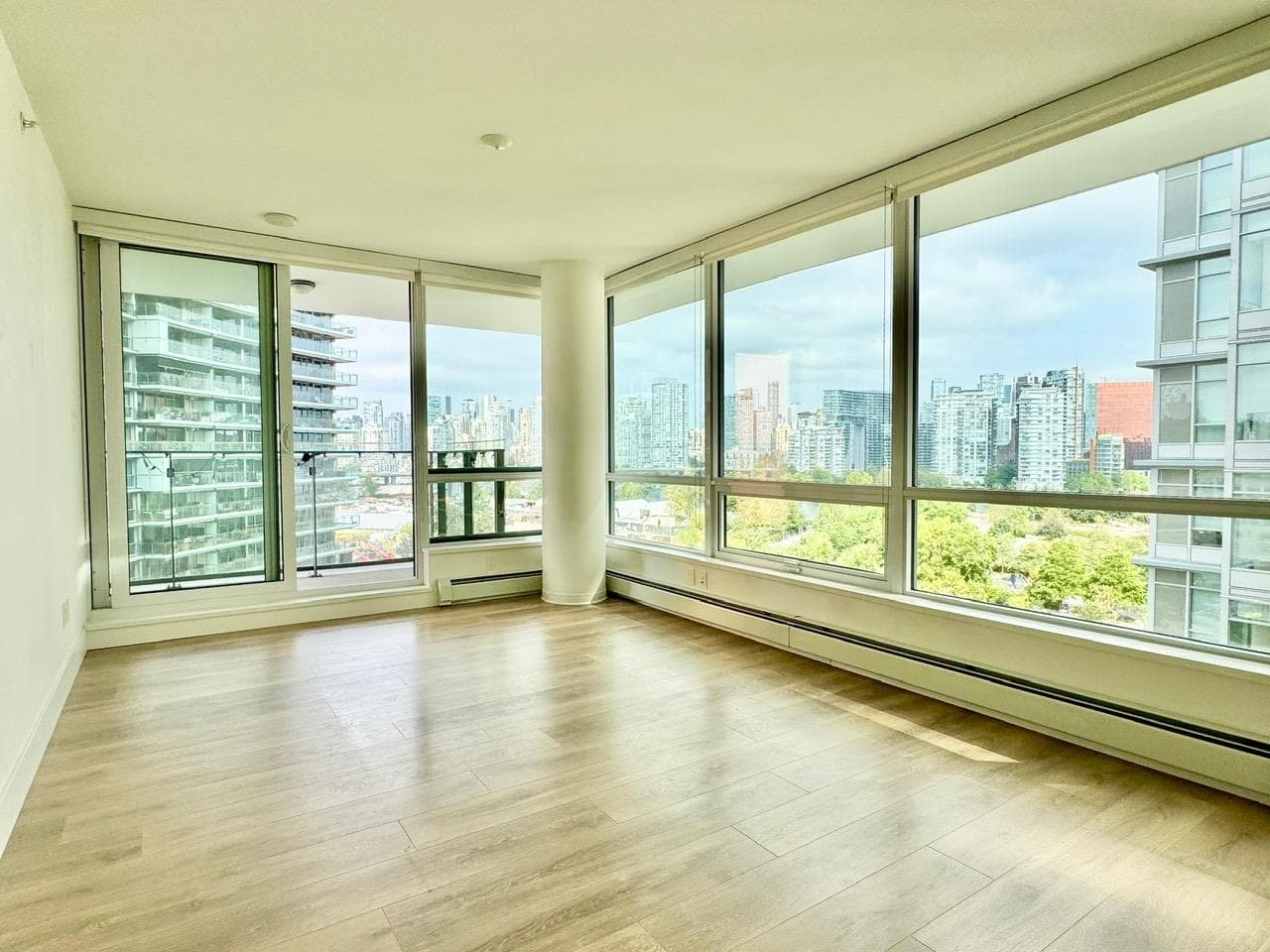 10XX - 1788 Columbia Street, Vancouver, V5Y 9L7 — photo 2