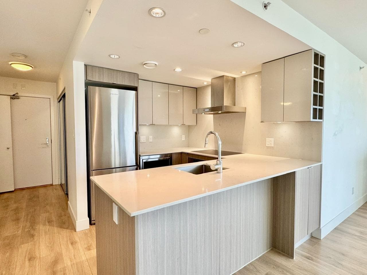 10XX - 1788 Columbia Street, Vancouver, V5Y 9L7 — photo 3
