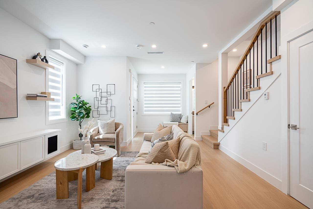 2103 E 33 Avenue, Vancouver