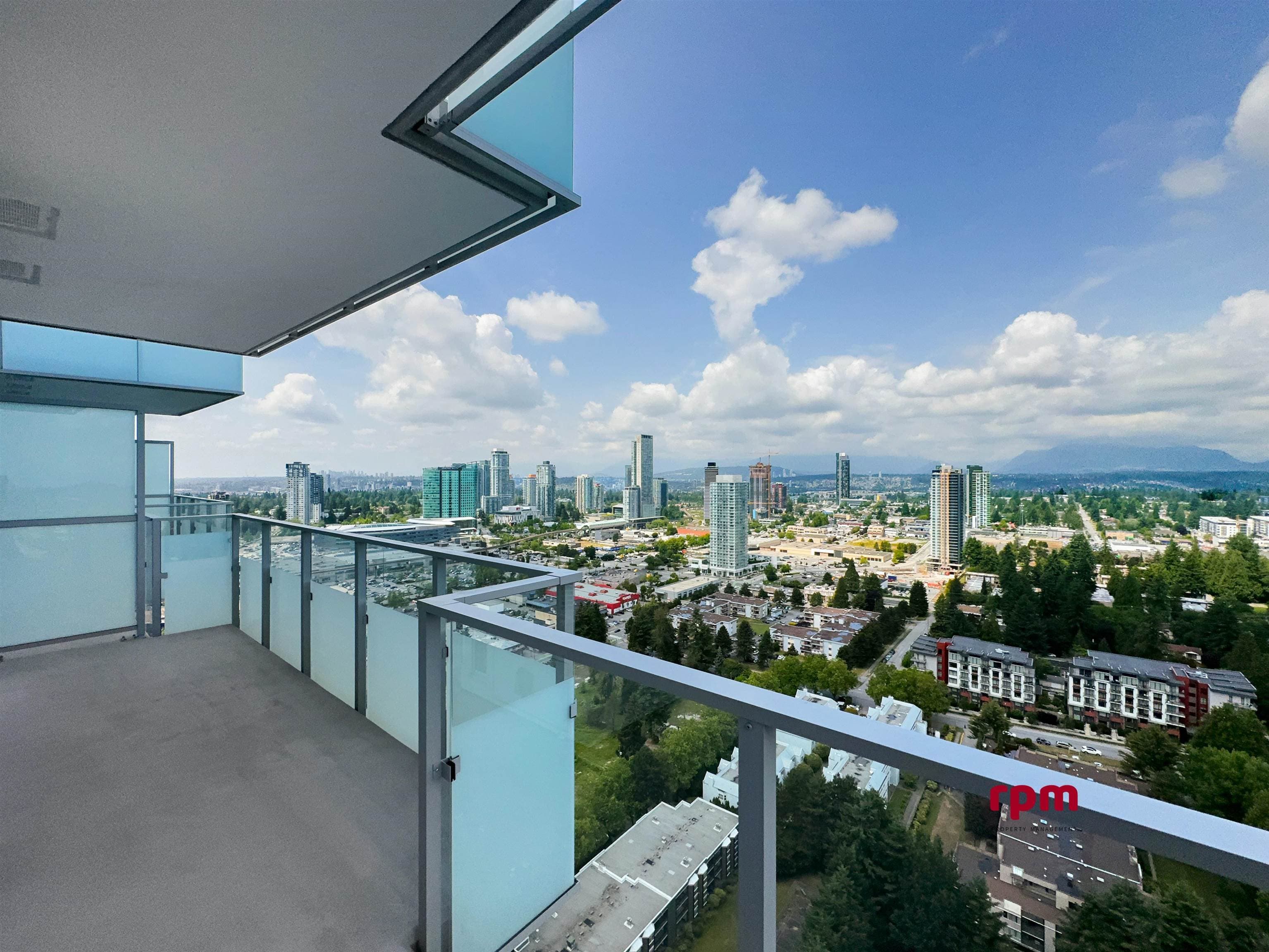 34xx - 13778 100 Avenue, Surrey, V3T 0V3 — photo 4