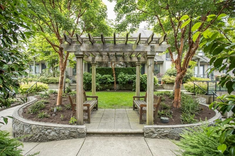 10 - 3150 Sunnyhurst Road, North Vancouver, V7K 2G3 — photo 2