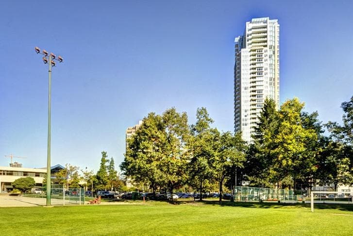 805 - 4880 Bennett Street, Burnaby, V5H 0C1 — photo 2
