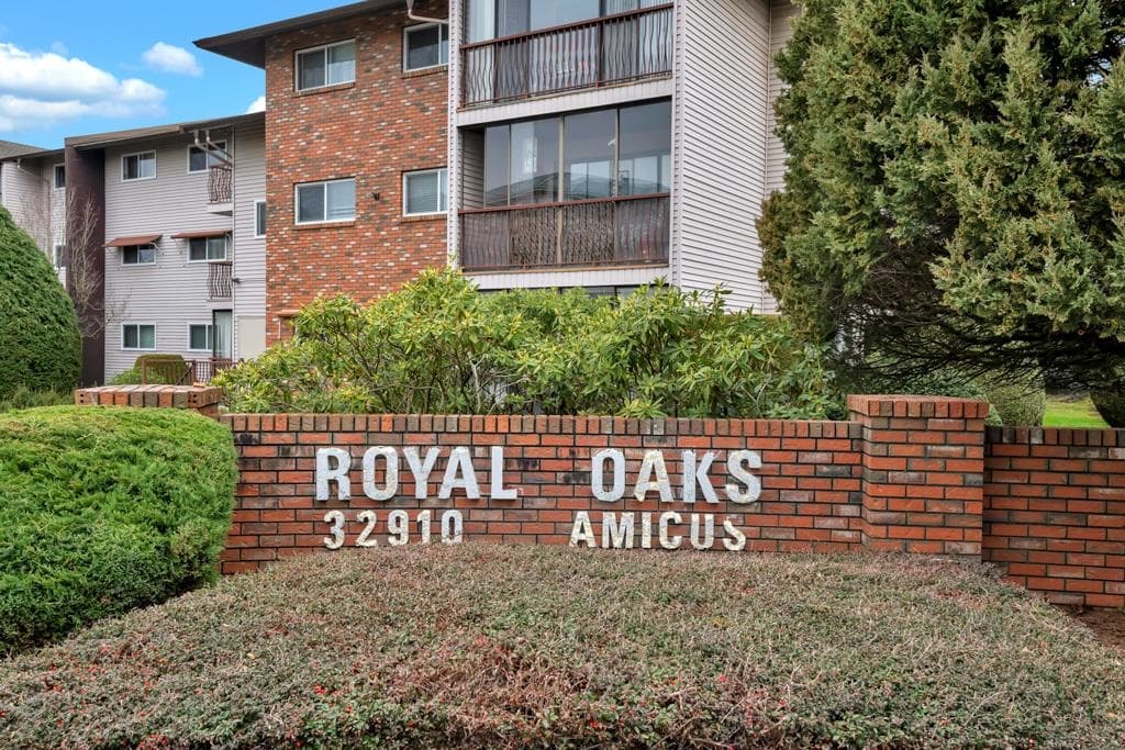 102 - 32910 Amicus Place, Abbotsford, V2S 6G9 — photo 1