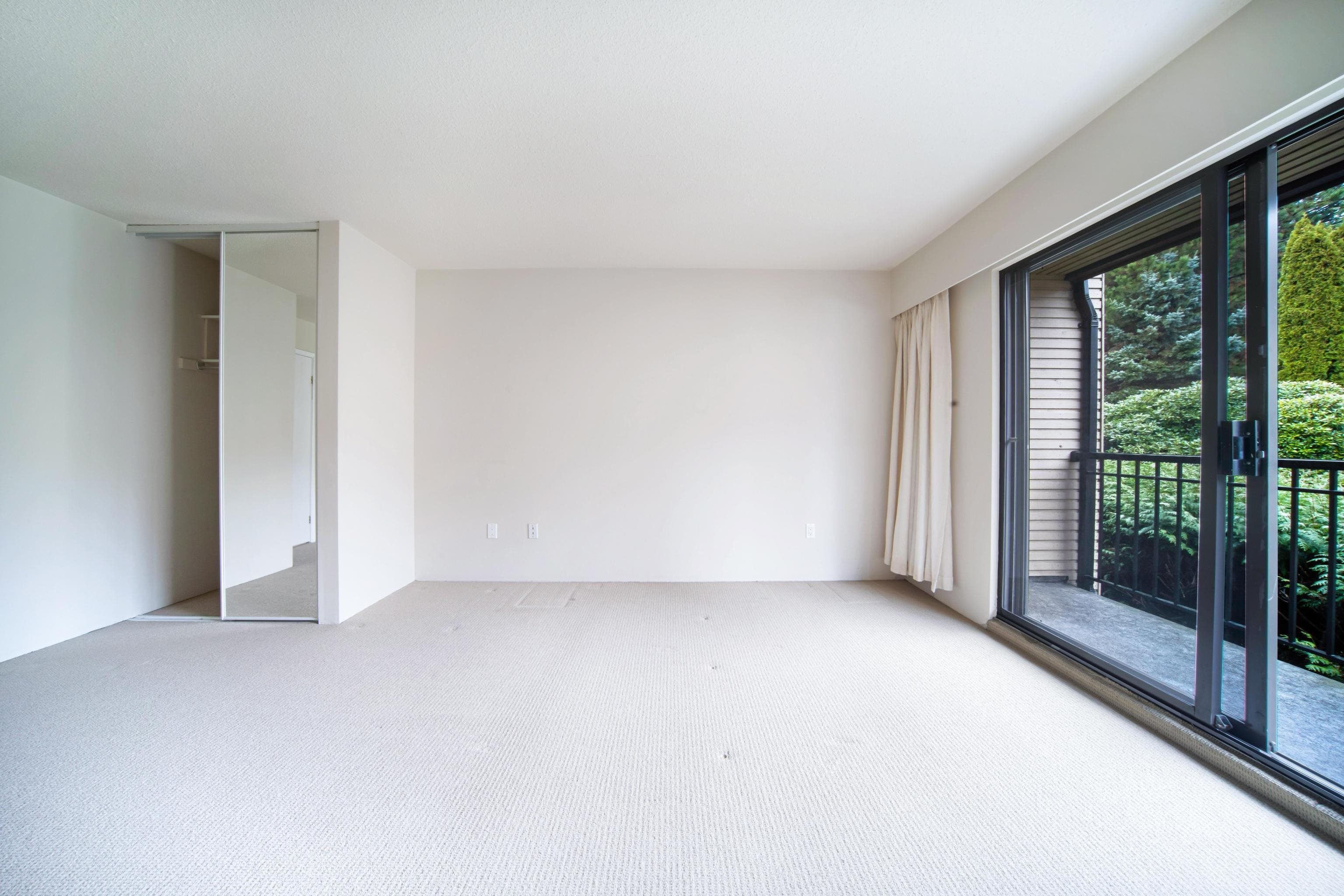 320 - 1385 Draycott Road, North Vancouver, V7J 3K9 — photo 2