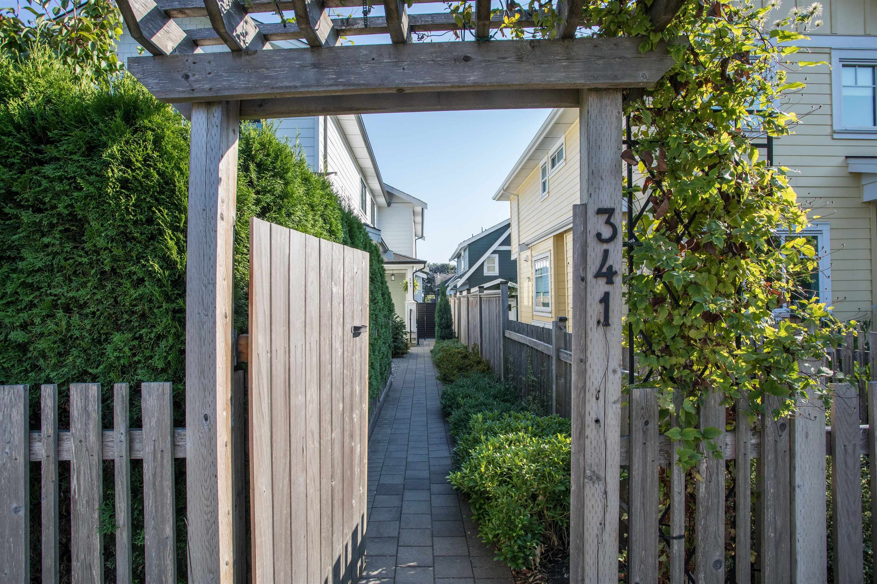 341 E 13th Street, North Vancouver, V7L 2L8 — photo 2