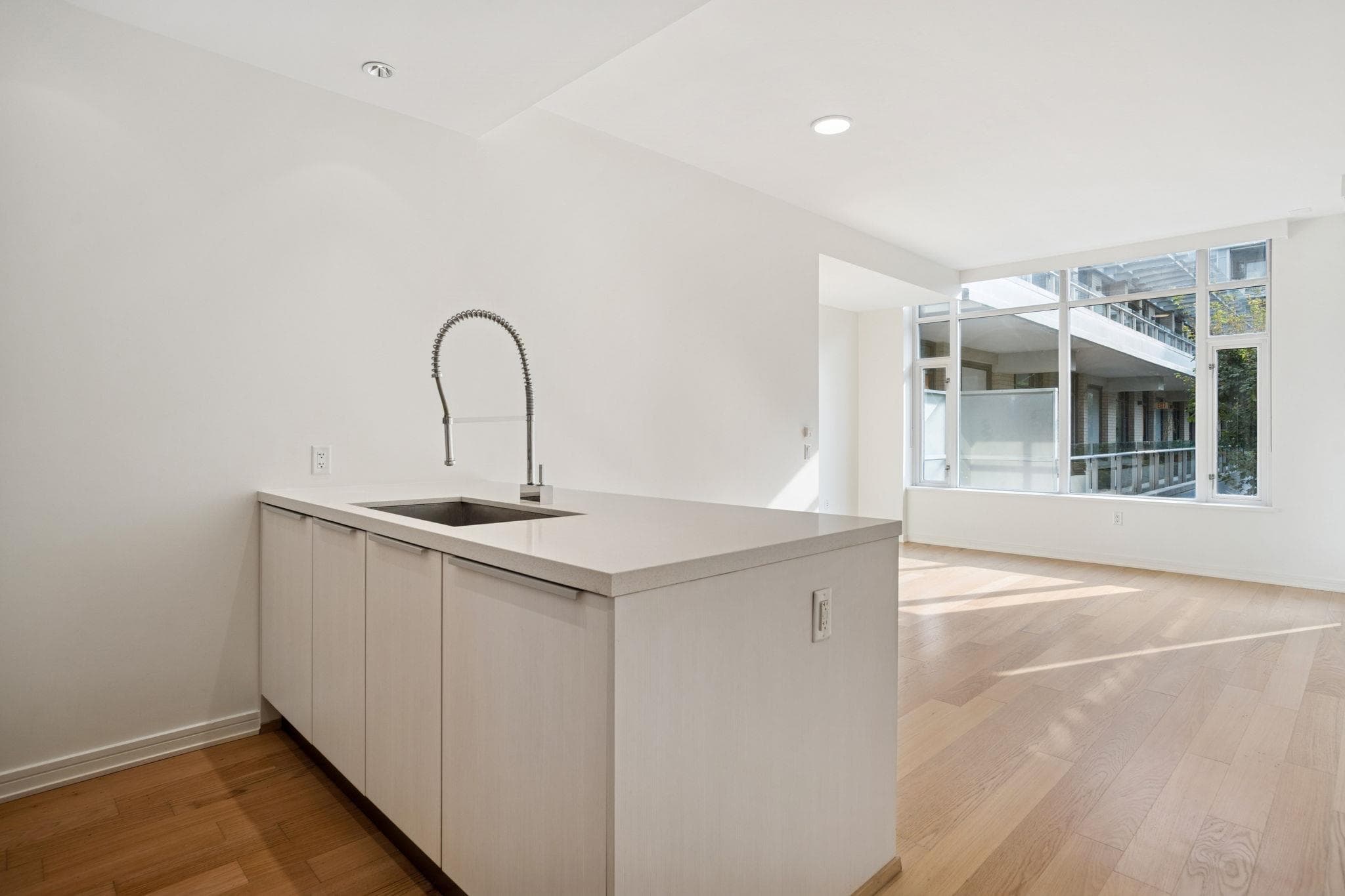 407 - 77 Walter Hardwick Avenue, Vancouver, V5Y 0C6 — photo 4