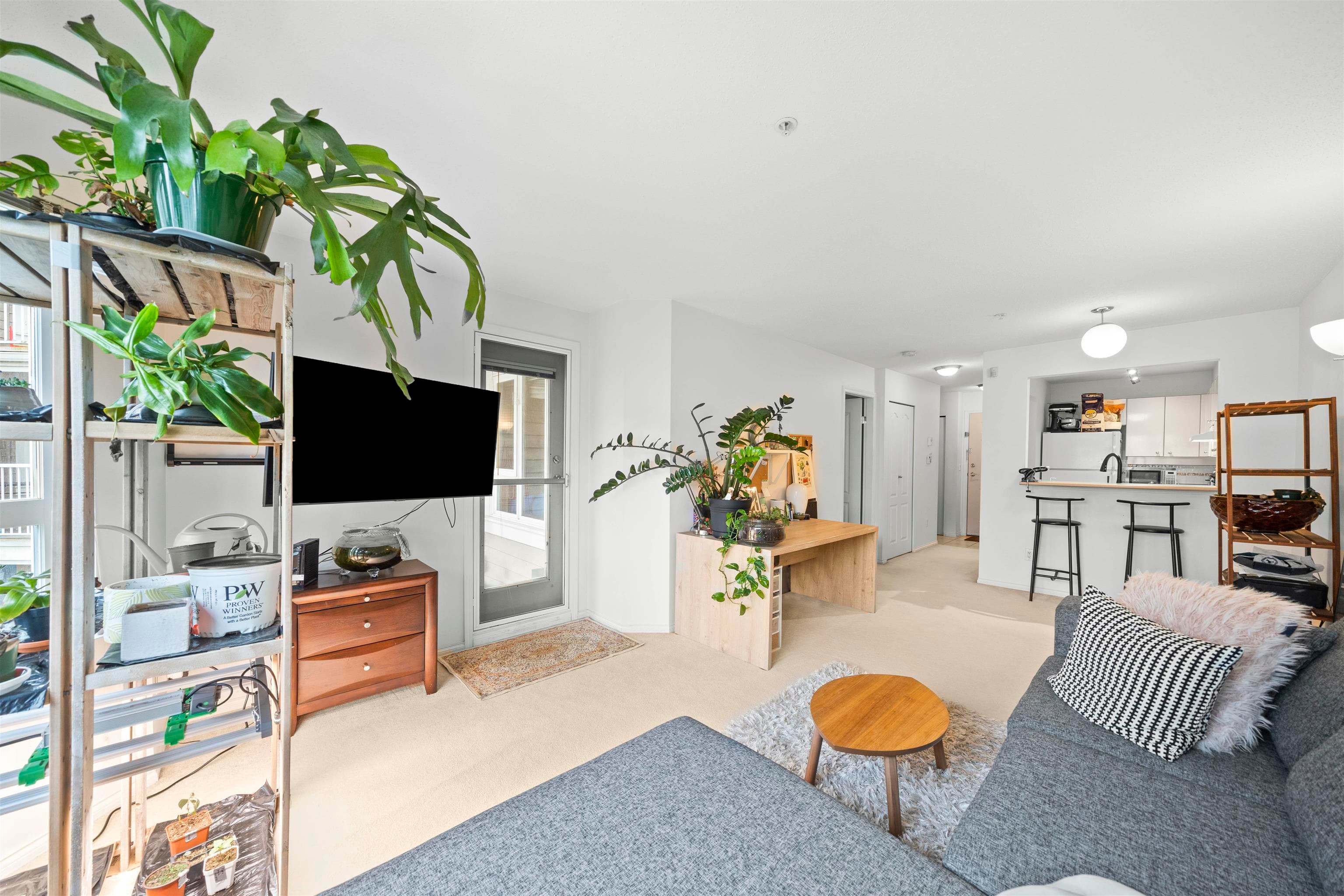 347 - 5888 Dover Crescent, Richmond, V7C 5R9 — photo 2