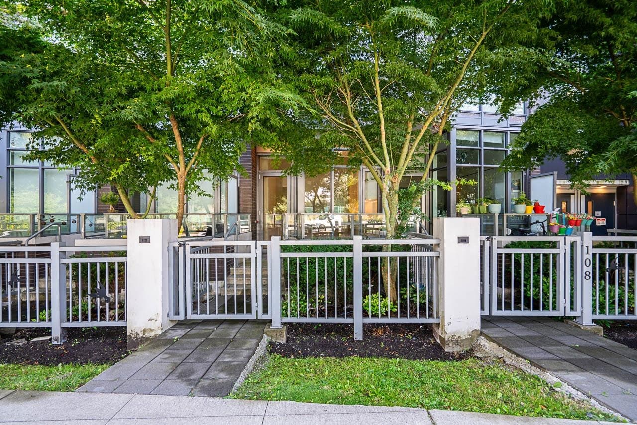 TH 107 - 13438 Central Avenue, Surrey, V3T 0N2 — photo 4