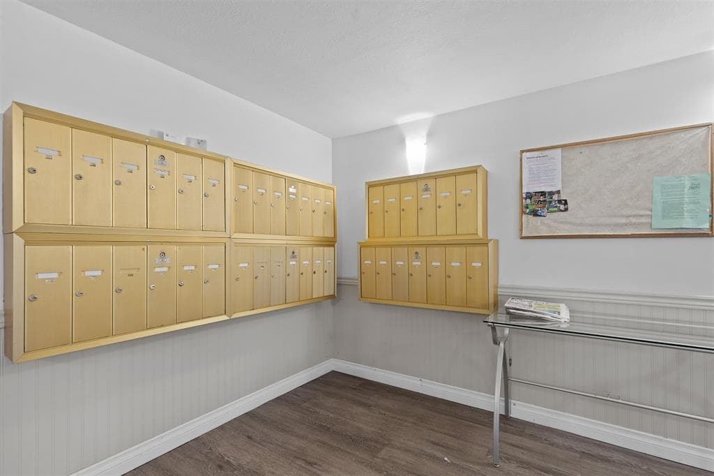 205 - 45702 Watson Road, Chilliwack, V2R 3E6 — photo 3