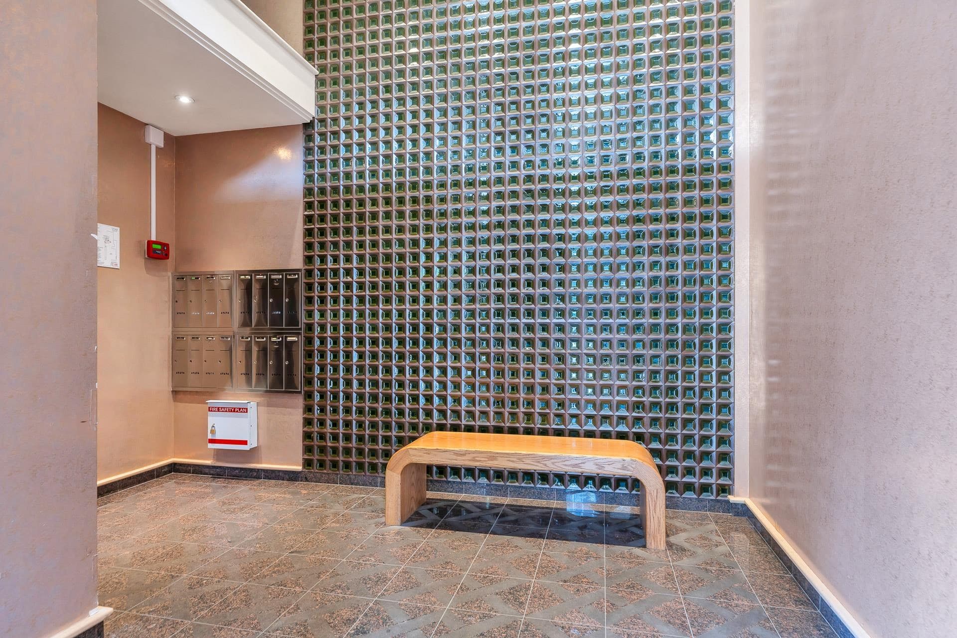 201 - 845 Chilco Street, Vancouver, V6G 2R2 — photo 2