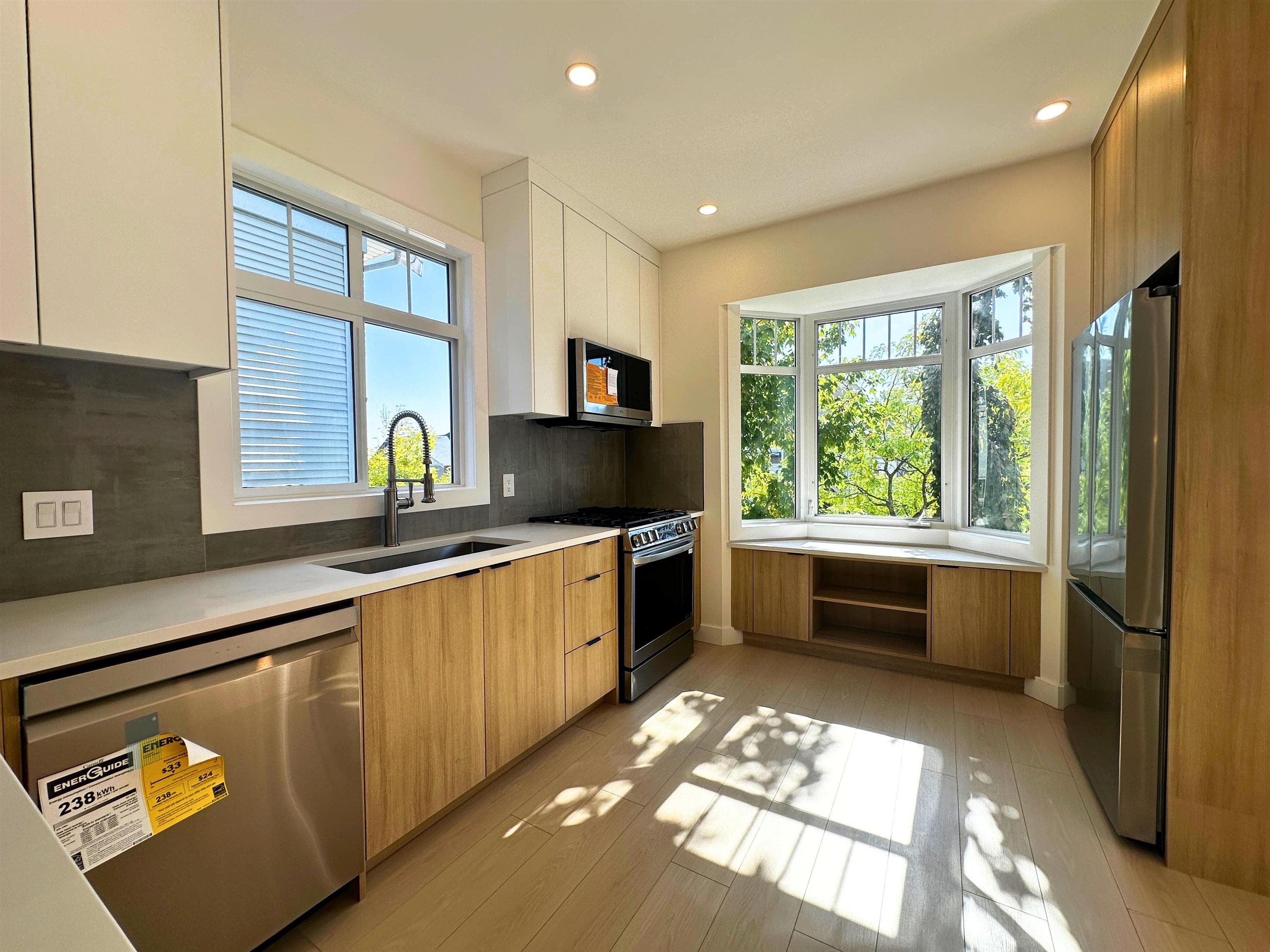 5 - 19551 66 Avenue, Surrey, V4N 0Z5 — photo 5