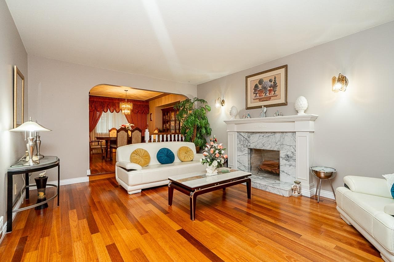 13459 59b Avenue, Surrey, V3X 1L1 — photo 4