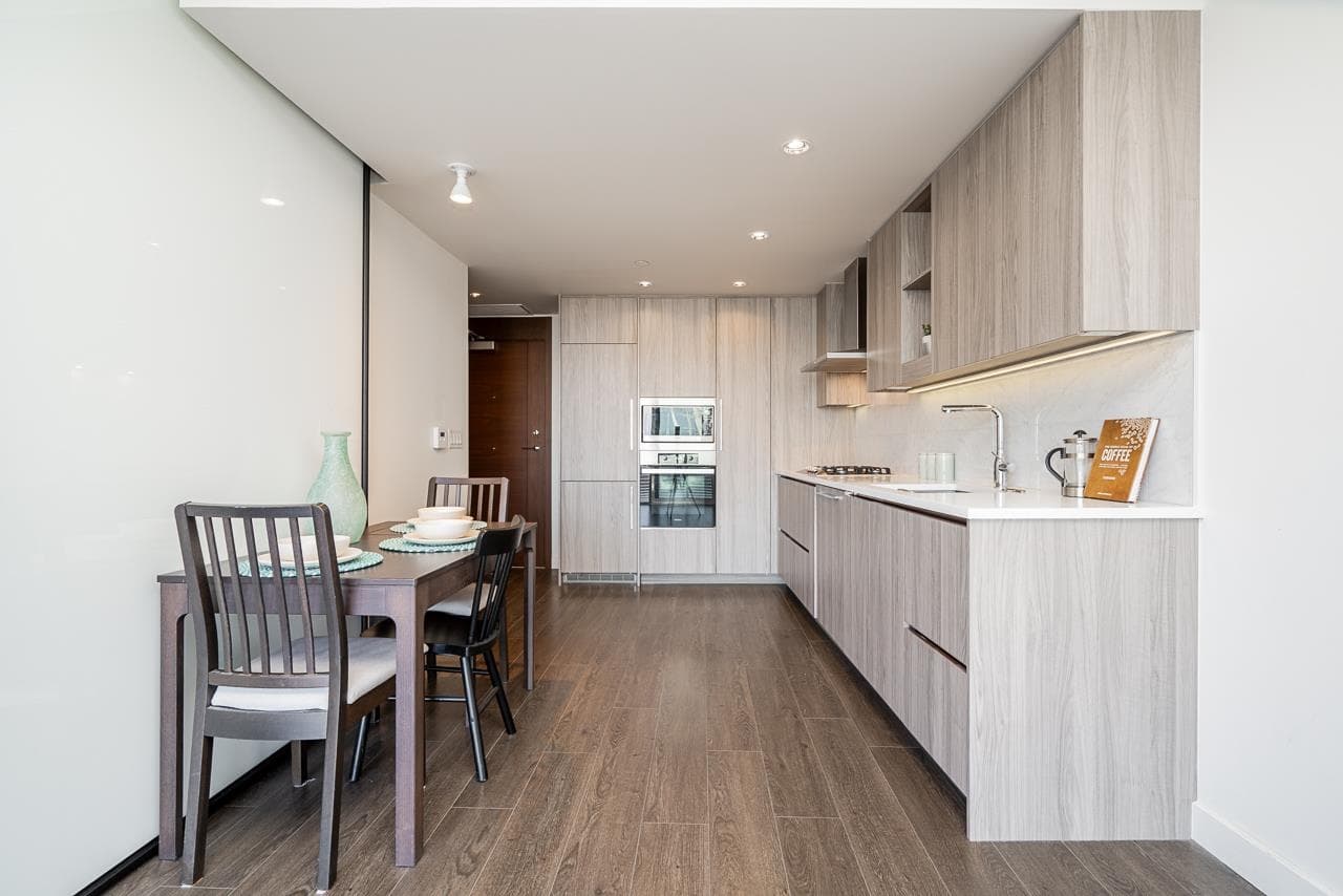 2107 - 89 Nelson Street, Vancouver, V6Z 0E7 — photo 5