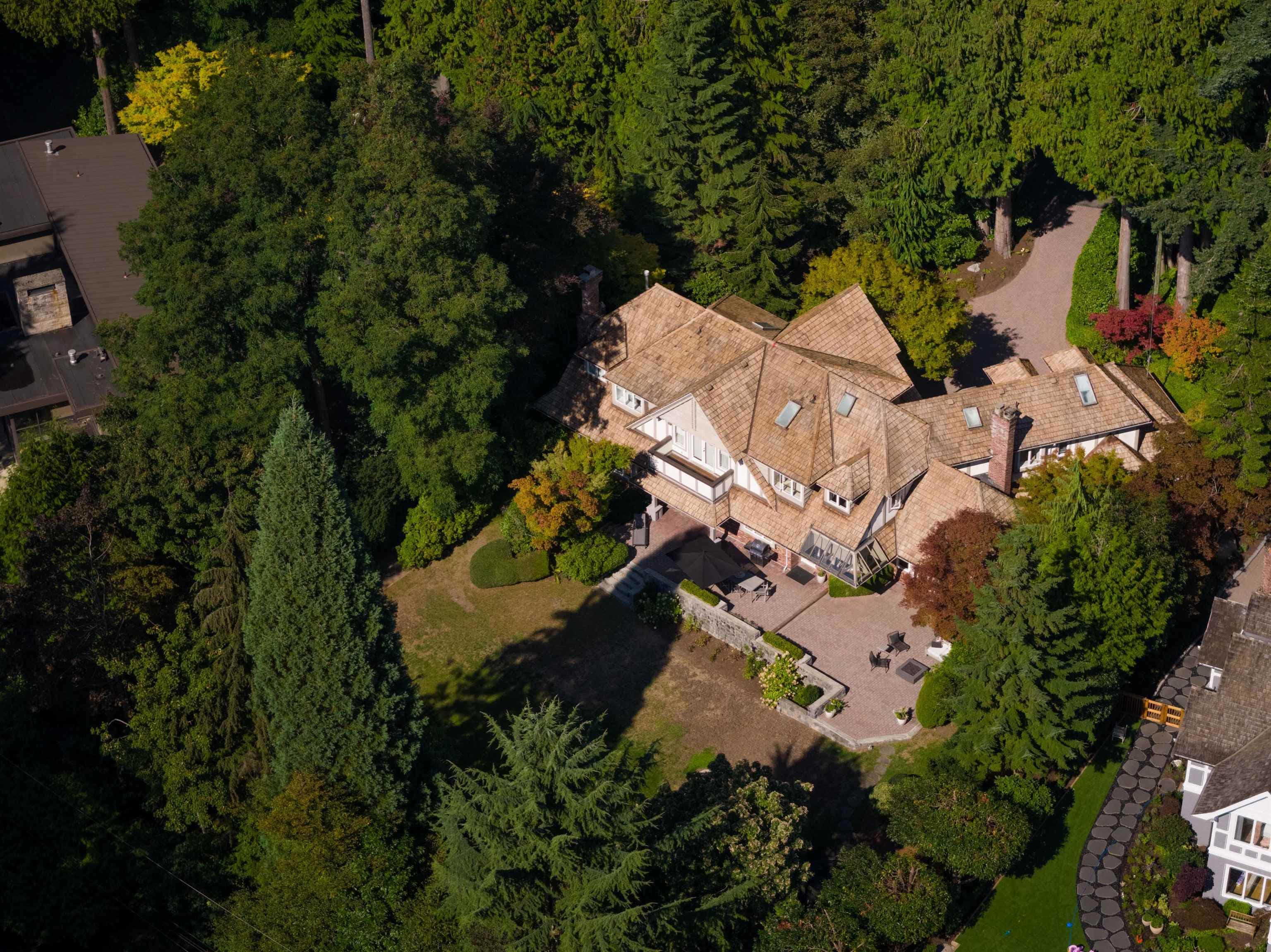 2992 Rosebery Avenue, West Vancouver — sold